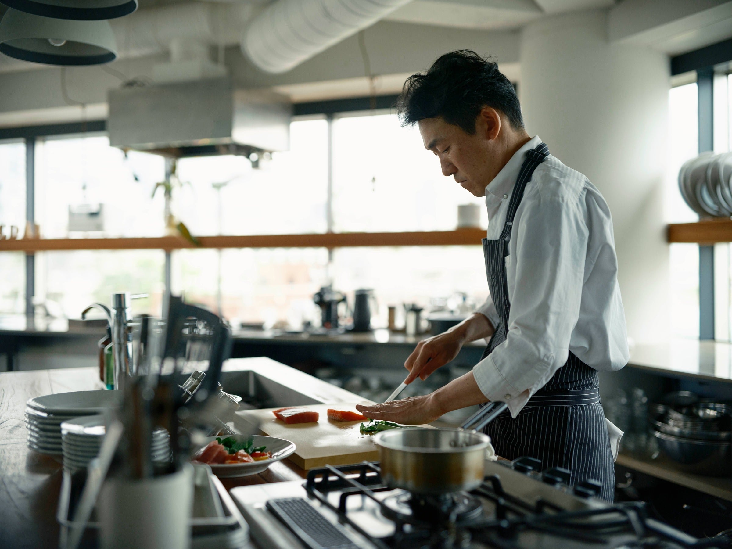Parker Asahi cutting board: the soft composite board that protects your knives