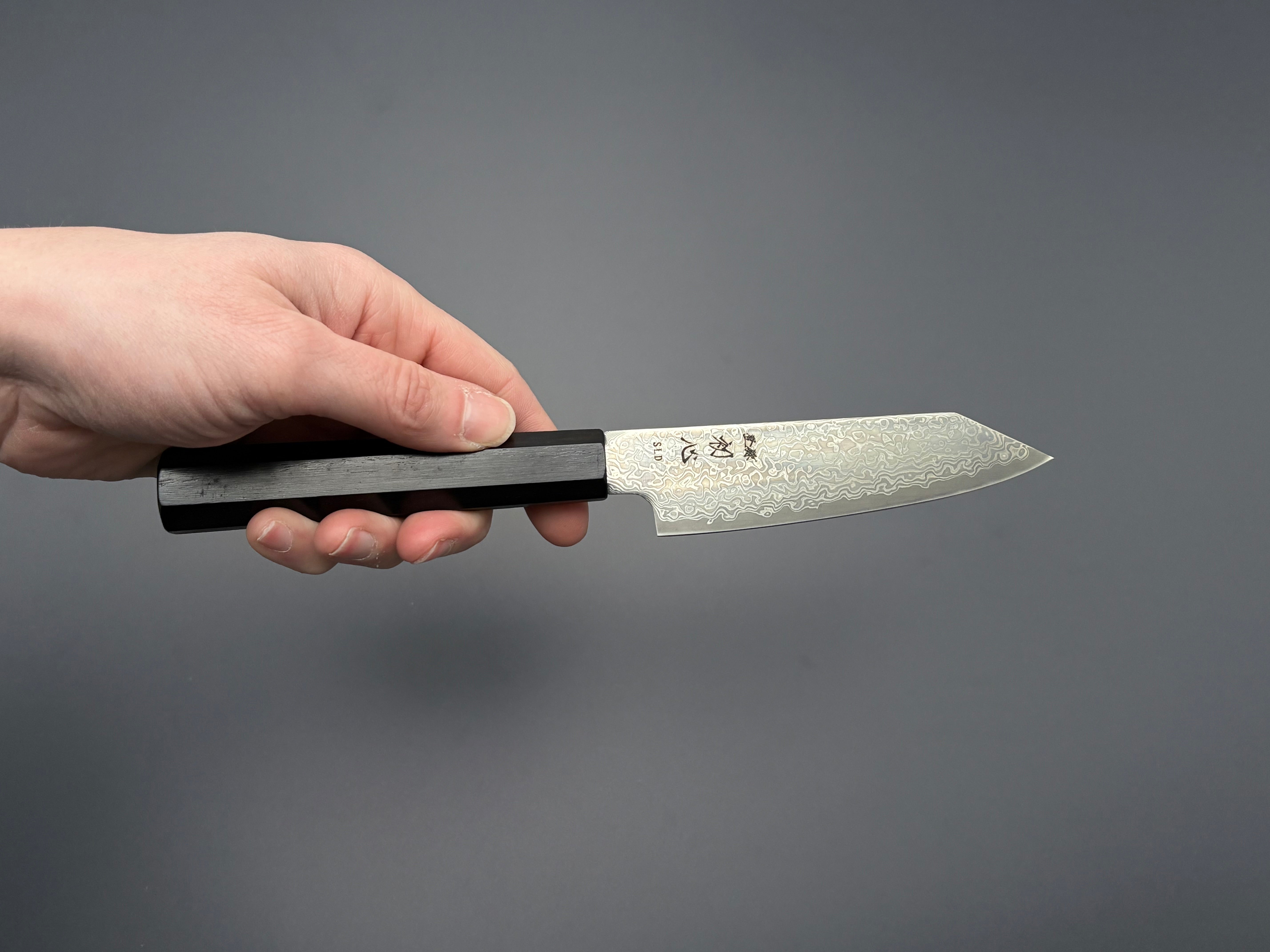 Hatsukokoro Hikari SLD Kurozome Damascus Kiritsuke Petty 125mm