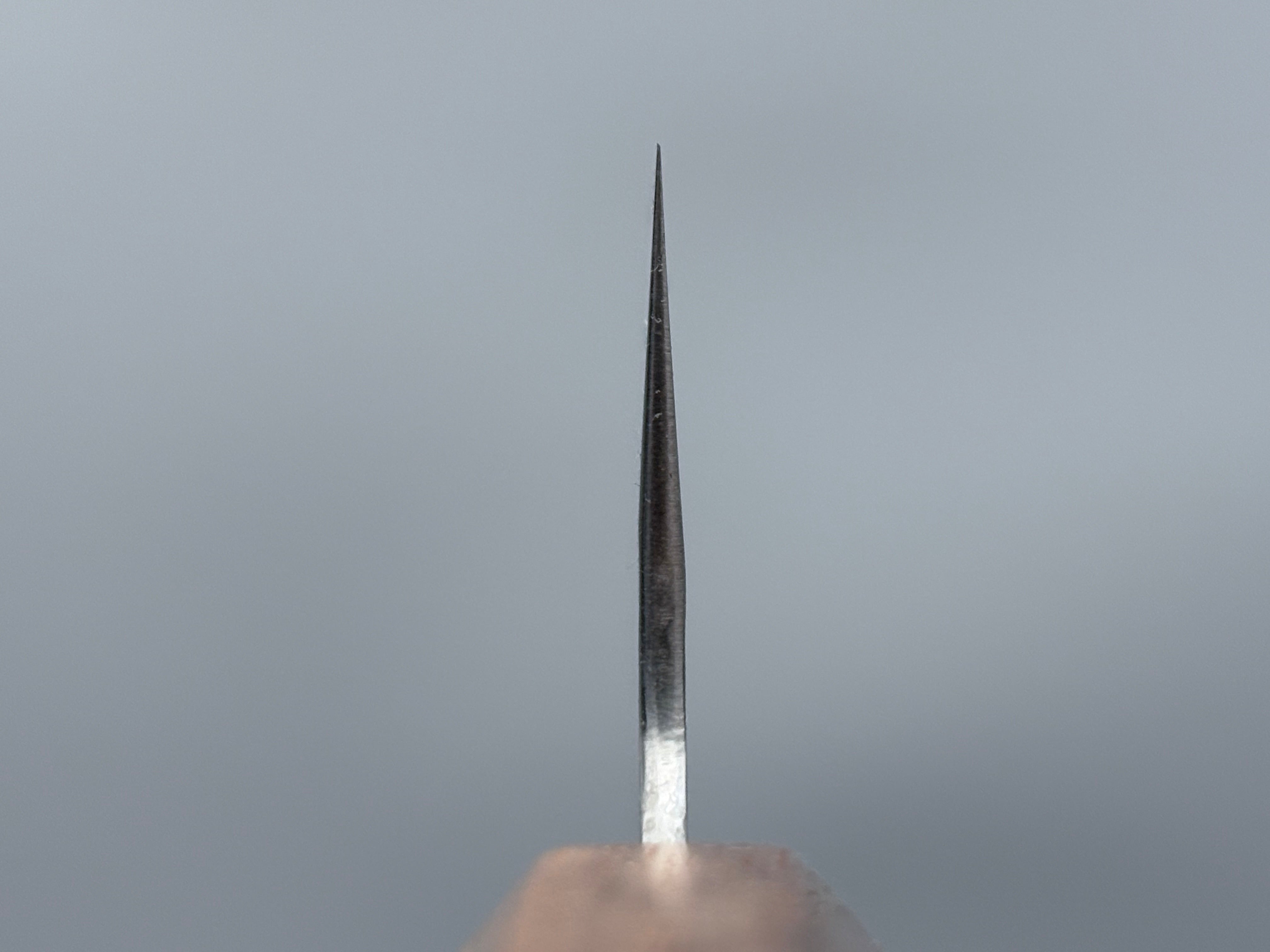 Makoto Kurosaki VG7 Damascus Tsuchime Santoku