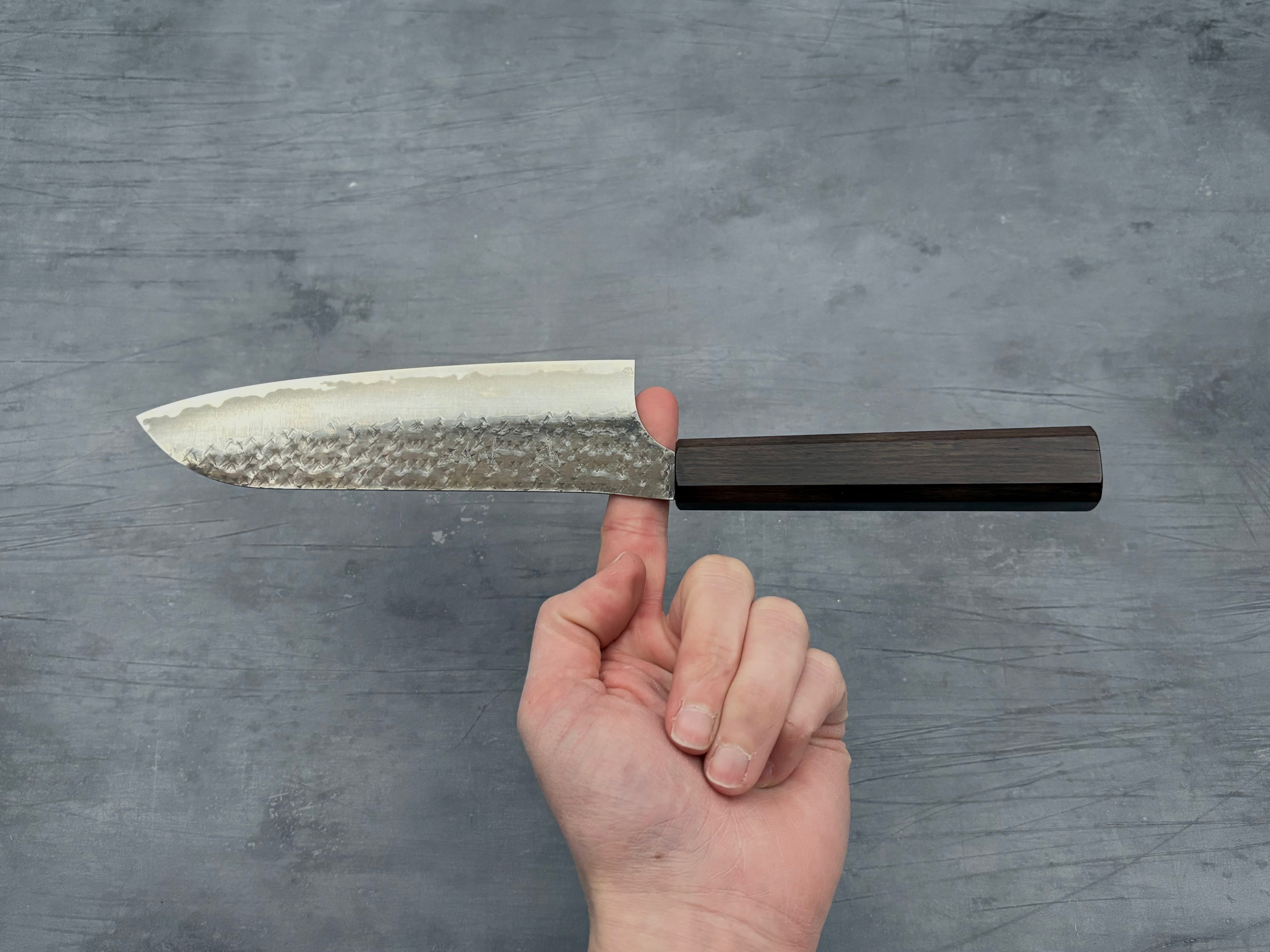 Yu Kurosaki Kokusen Santoku