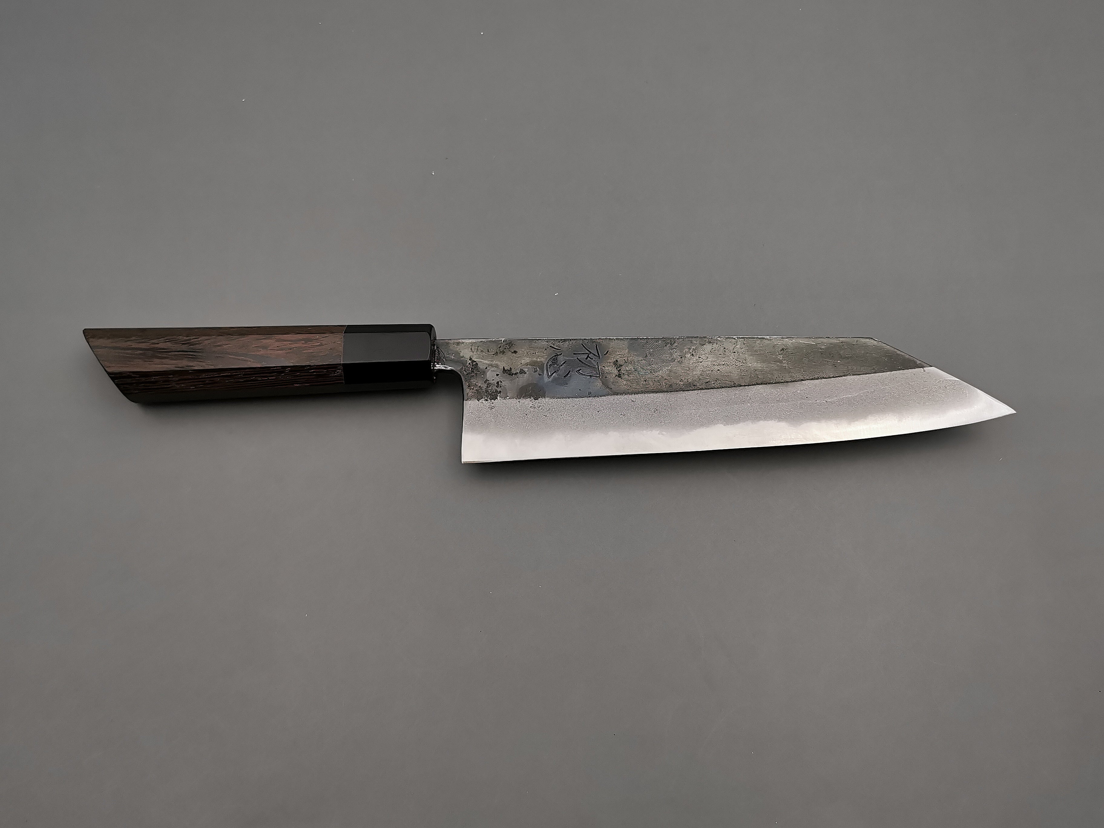 Hatsukokoro Kurosagi Kiritsuke Gyuto 210mm