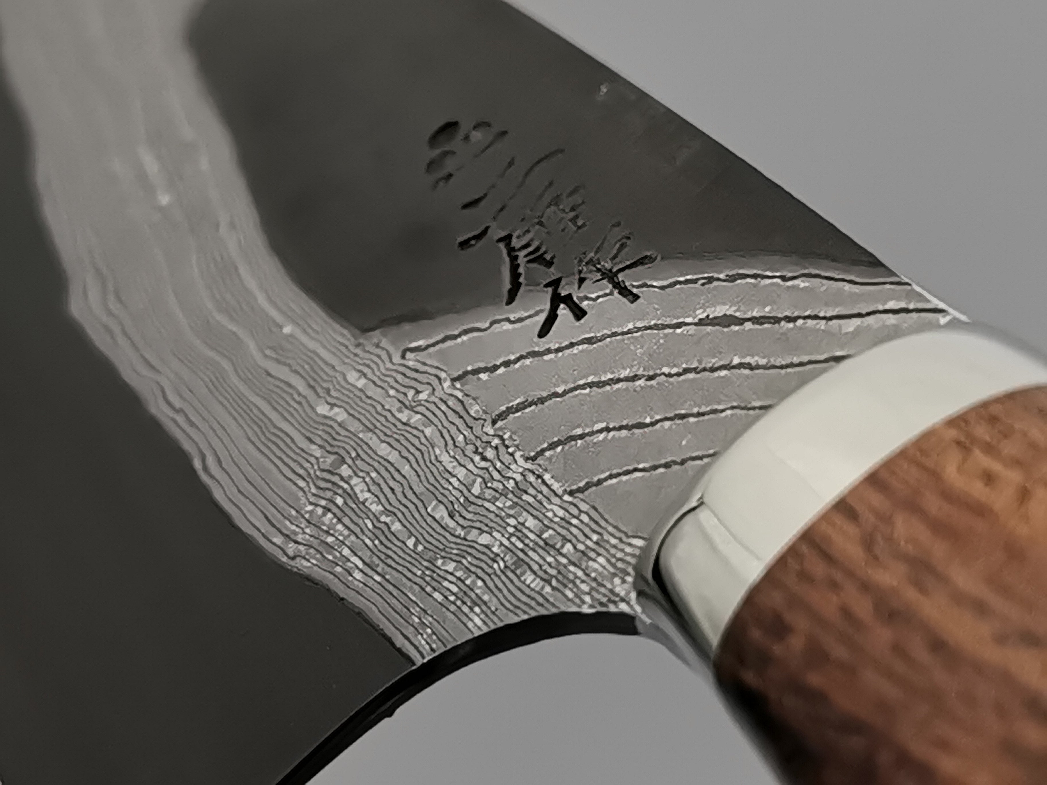 Nigara Hamono Anmon Blue #2 Santoku