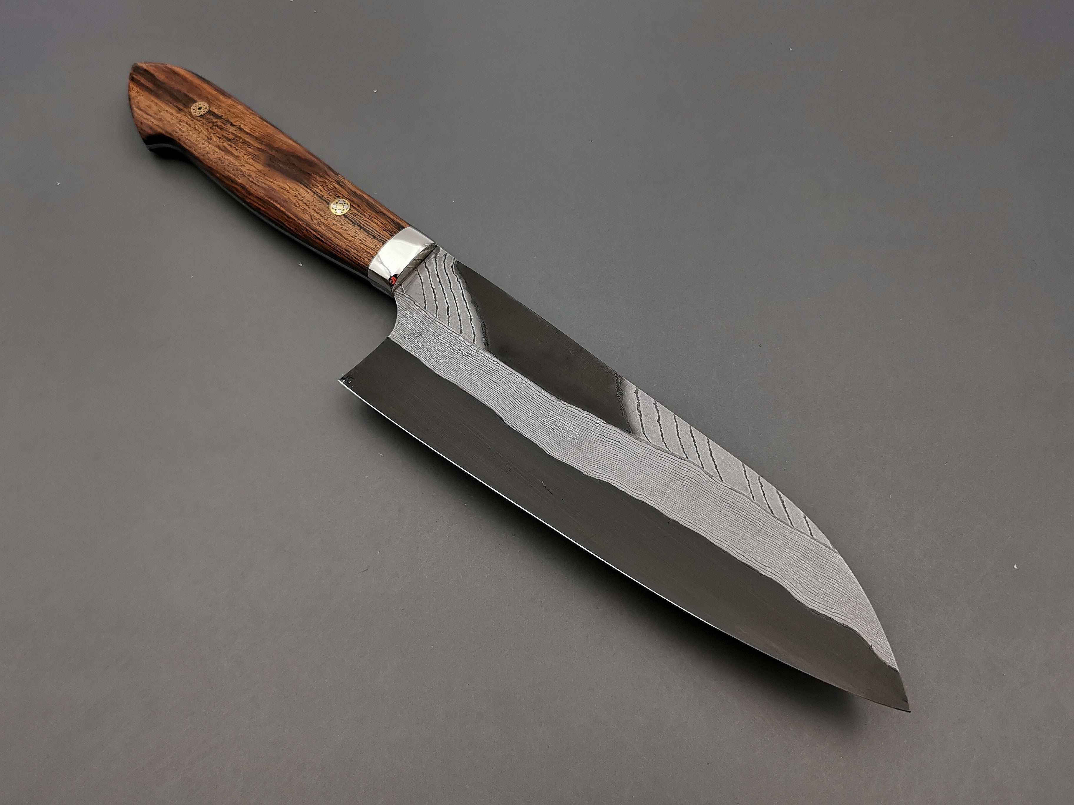 Nigara Hamono Anmon Blue #2 Santoku