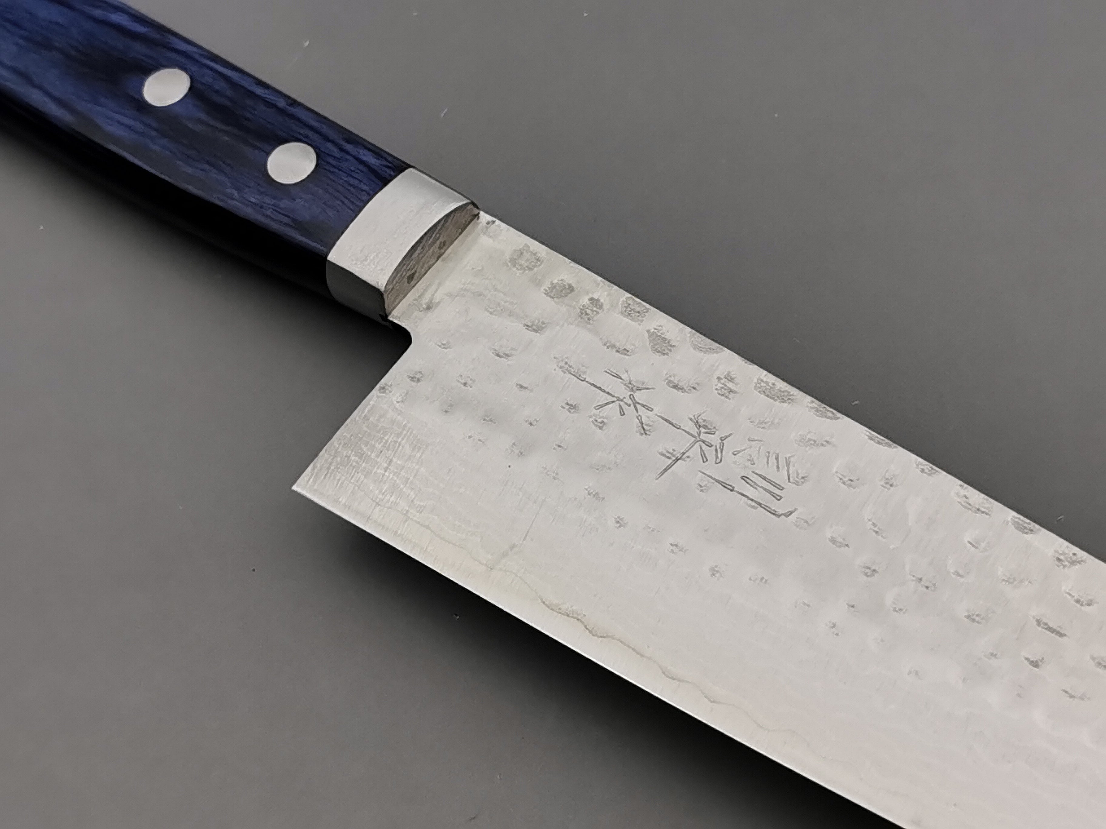 Masutani Hamono V10 Tsuchime Santoku
