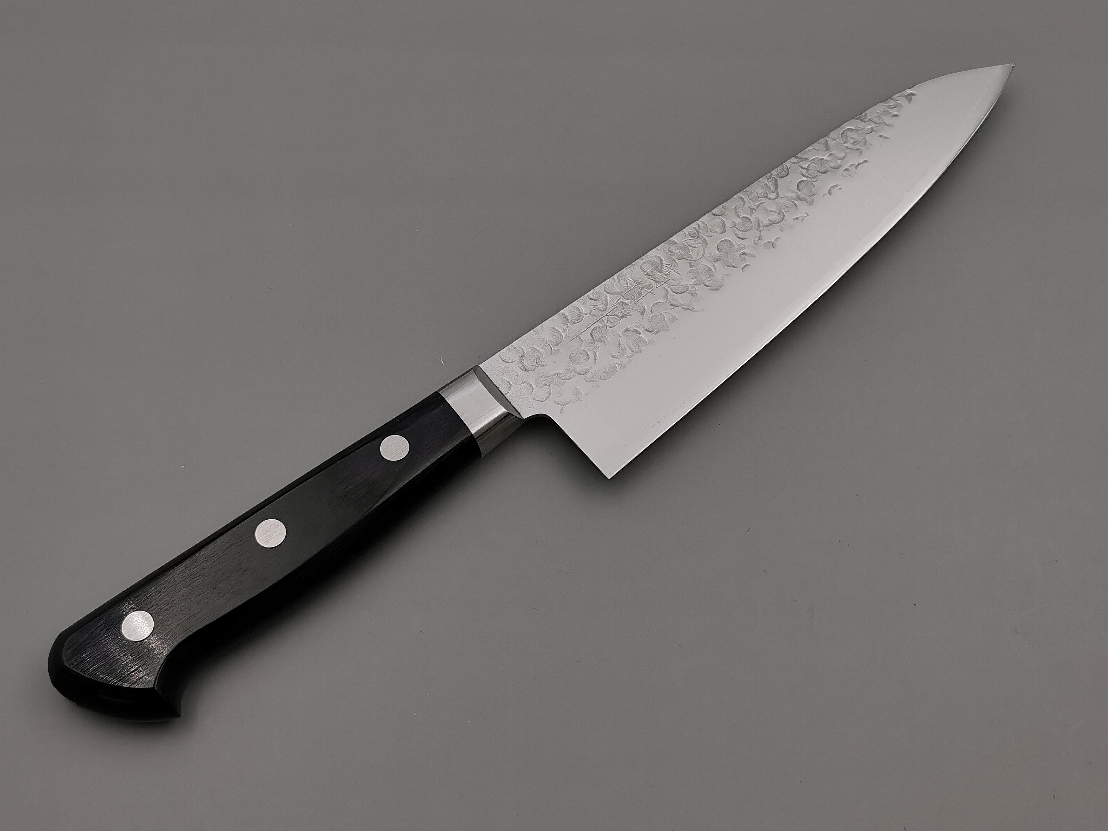 Takamura Hamono VG10 Tsuchime Gyuto 180mm
