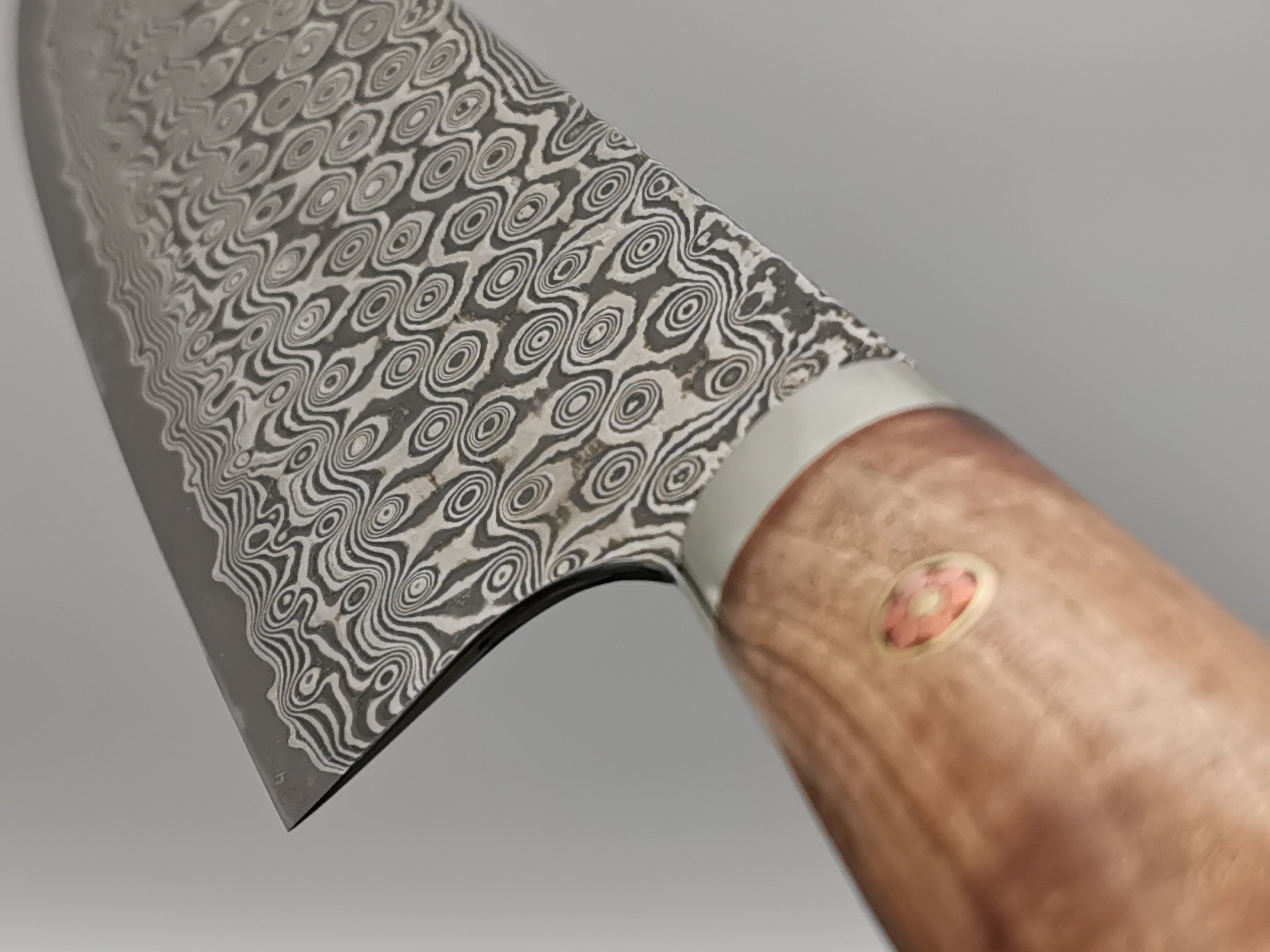 Nigara Hamono SG2 Damascus Santoku with maplewood handle