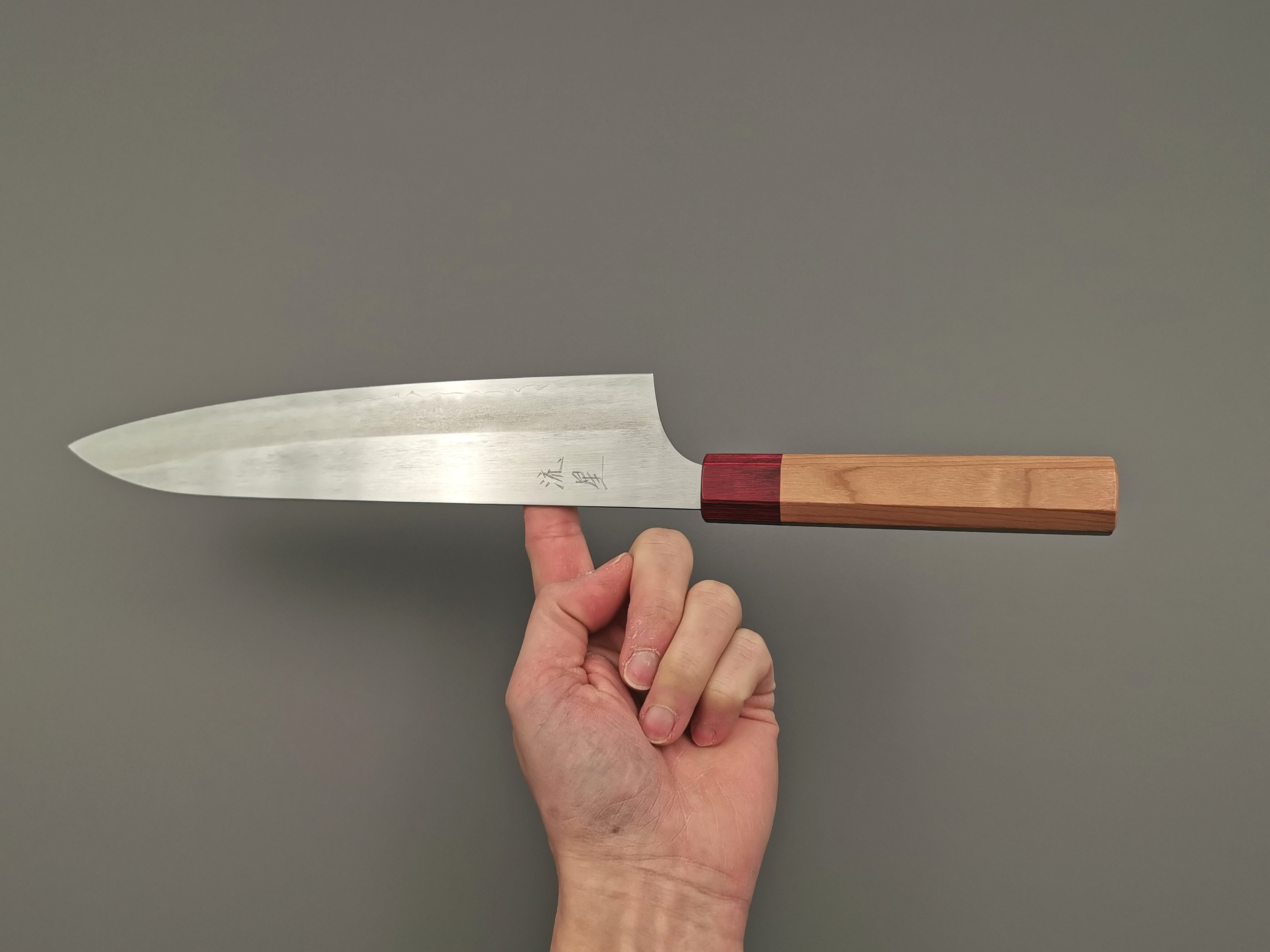 Makoto Kurosaki Ryusen V7 Gyuto 240mm