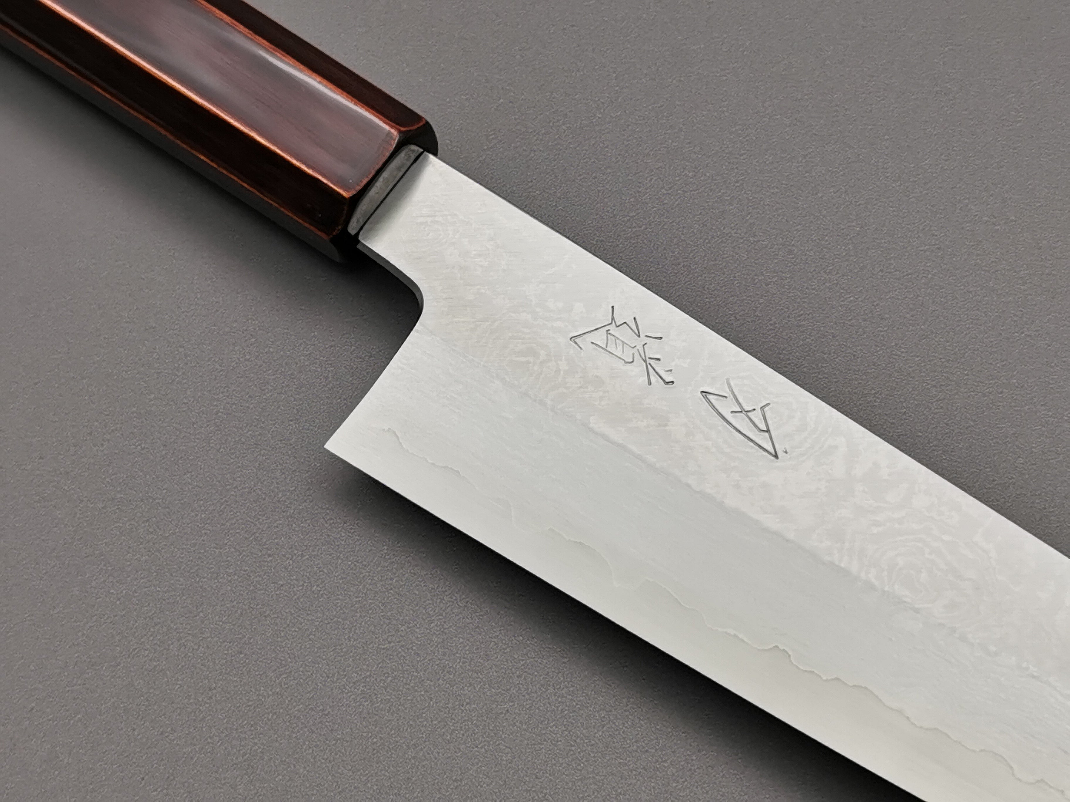 Hado Ginsan Damascus Urushi Santoku