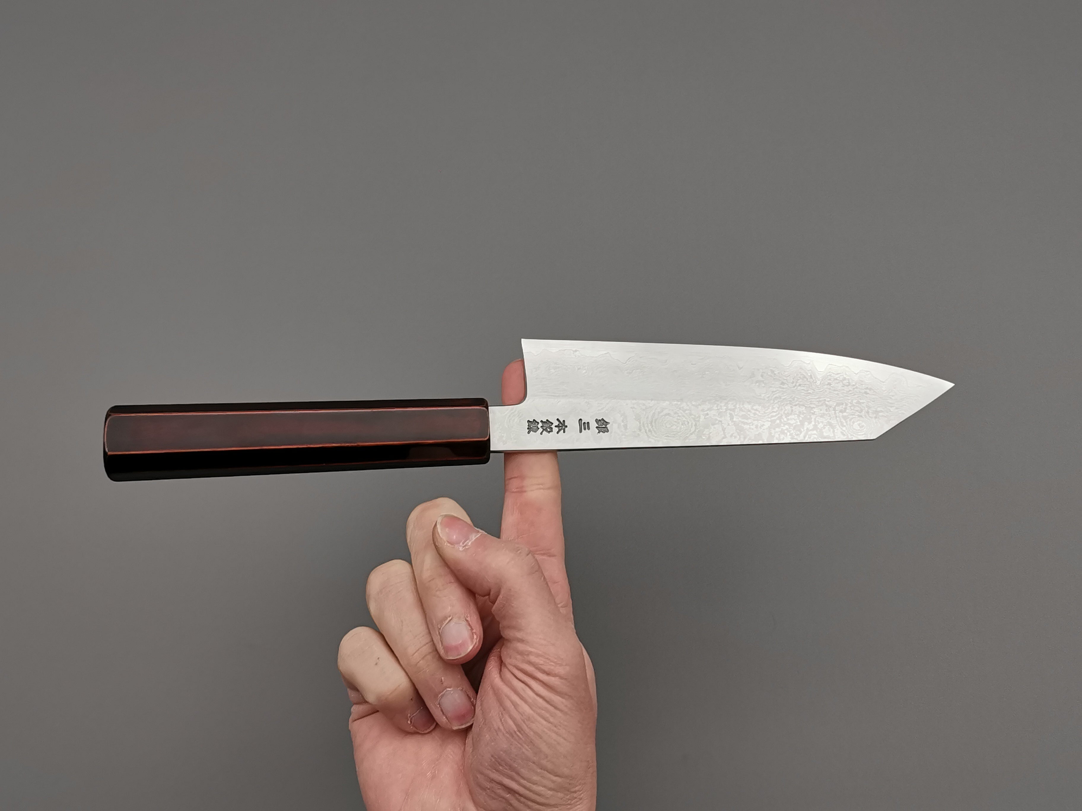 Hado Ginsan Damascus Urushi Kiritsuke Santoku