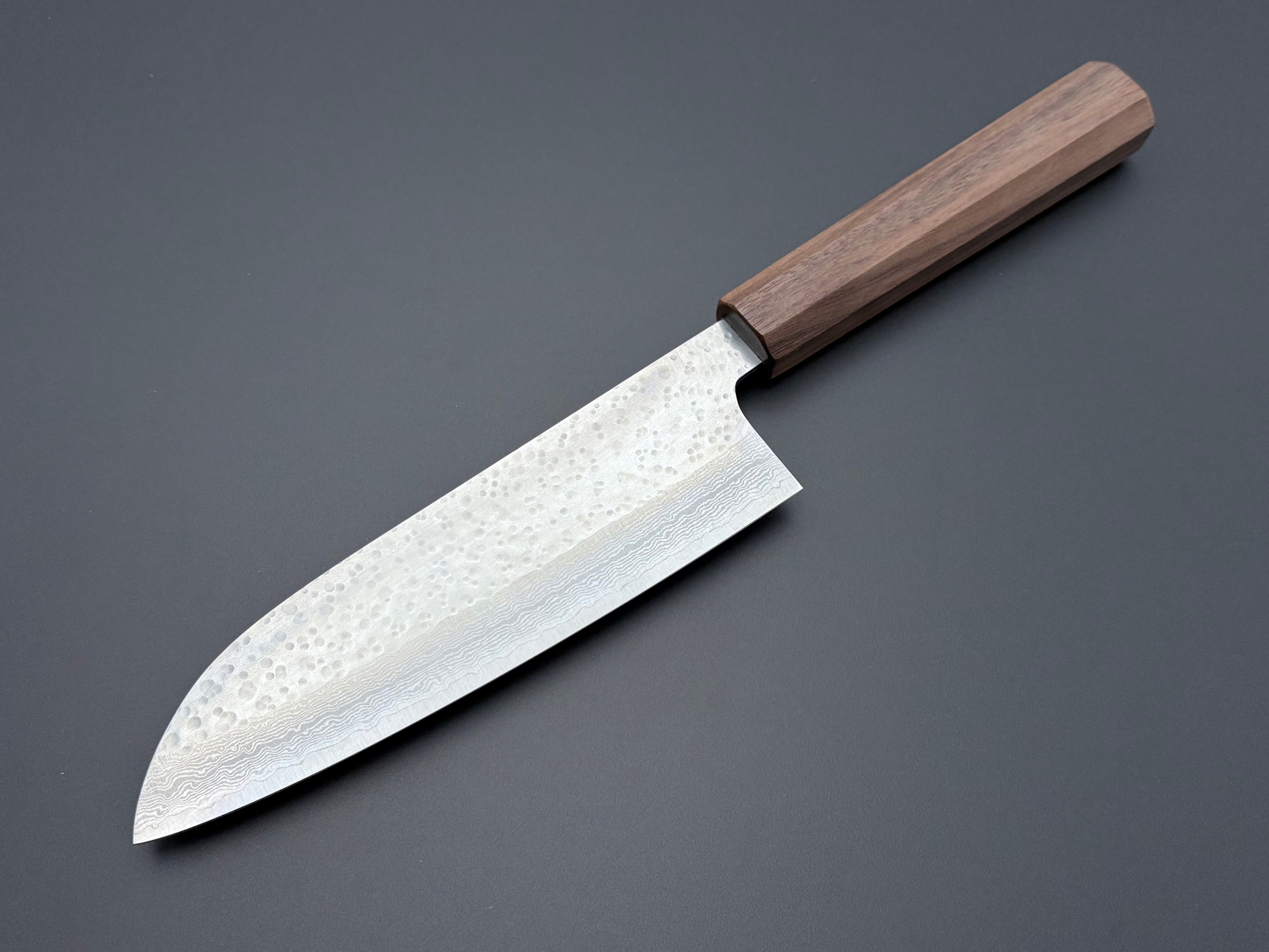 Makoto Kurosaki VG7 Damascus Tsuchime Santoku