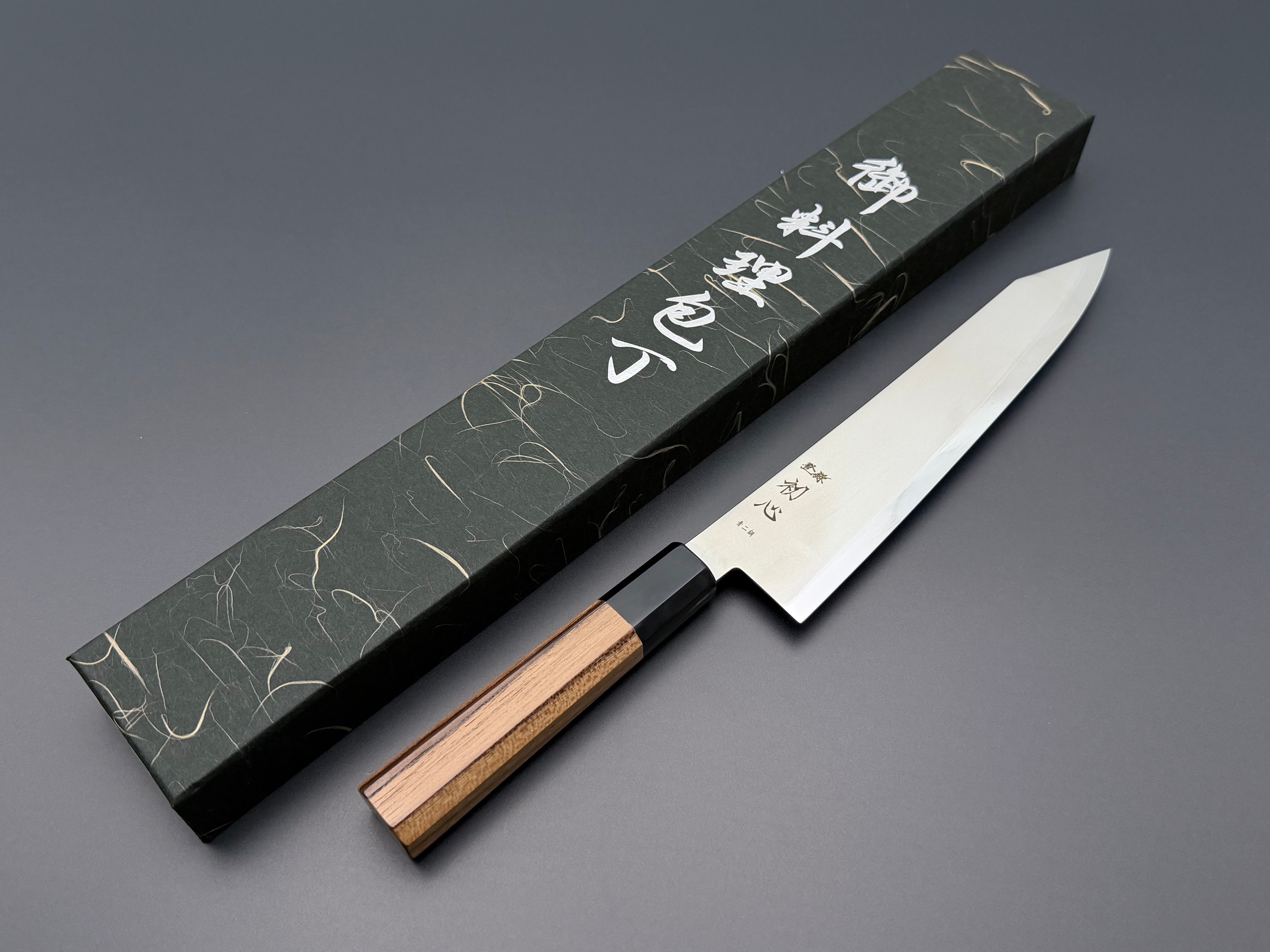 Hatsukokoro Kaijin Blue #2 Kiritsuke Gyuto 210mm