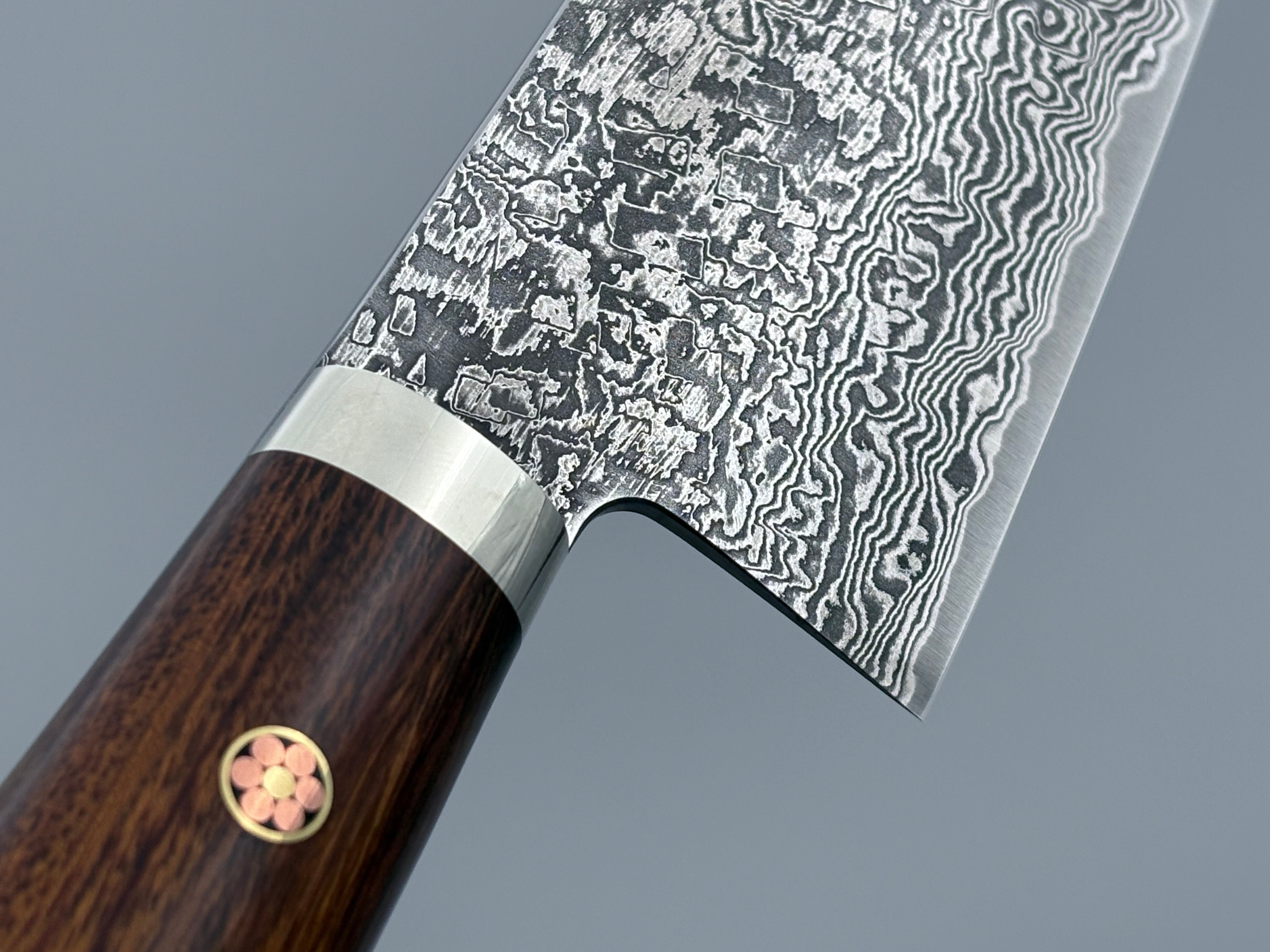 Shigeki Tanaka R2 Damascus Ironwood Santoku