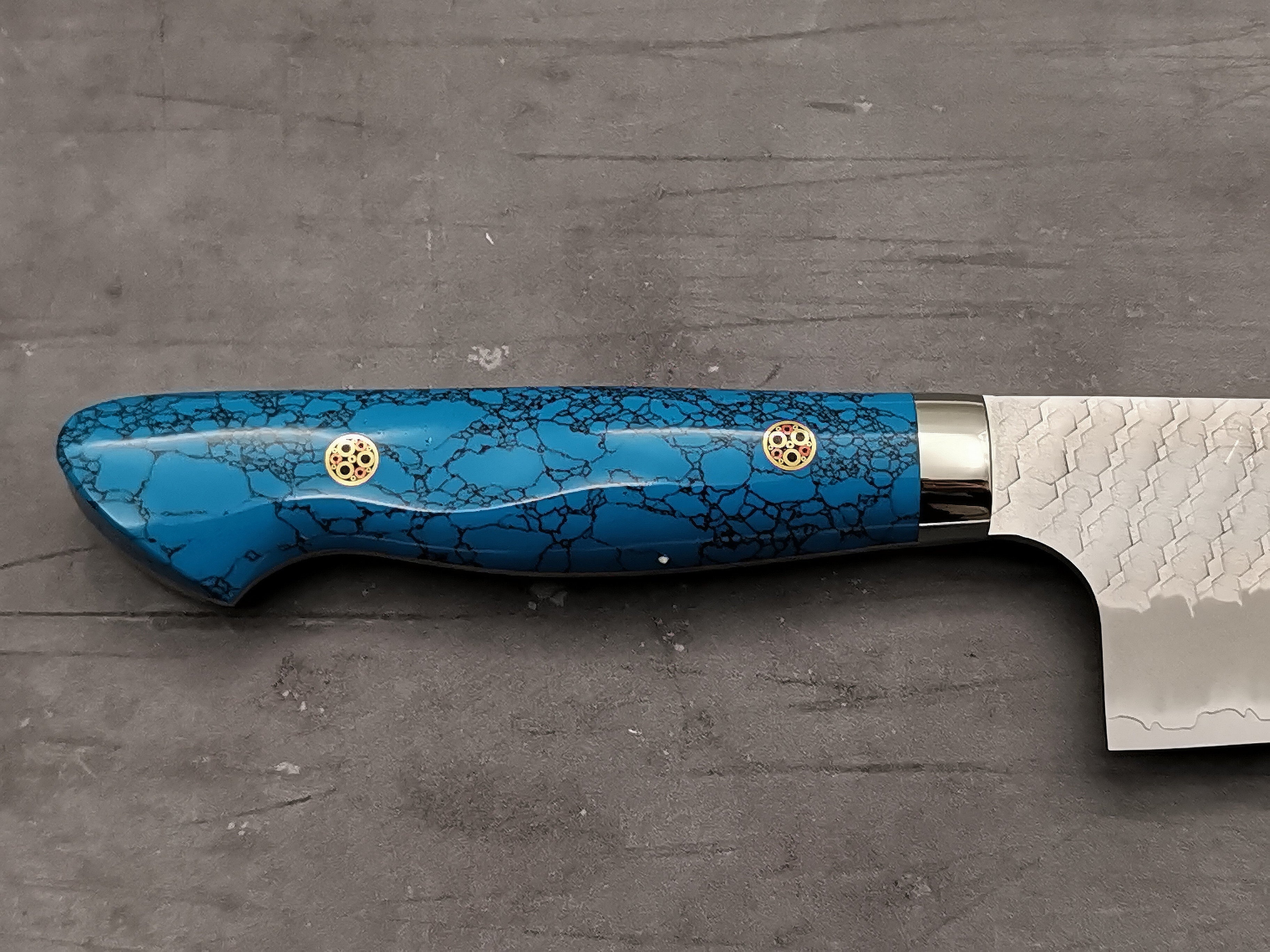 Nigara Hamono SG2 Tsuchime Bunka with Turquoise Handle – Cutting