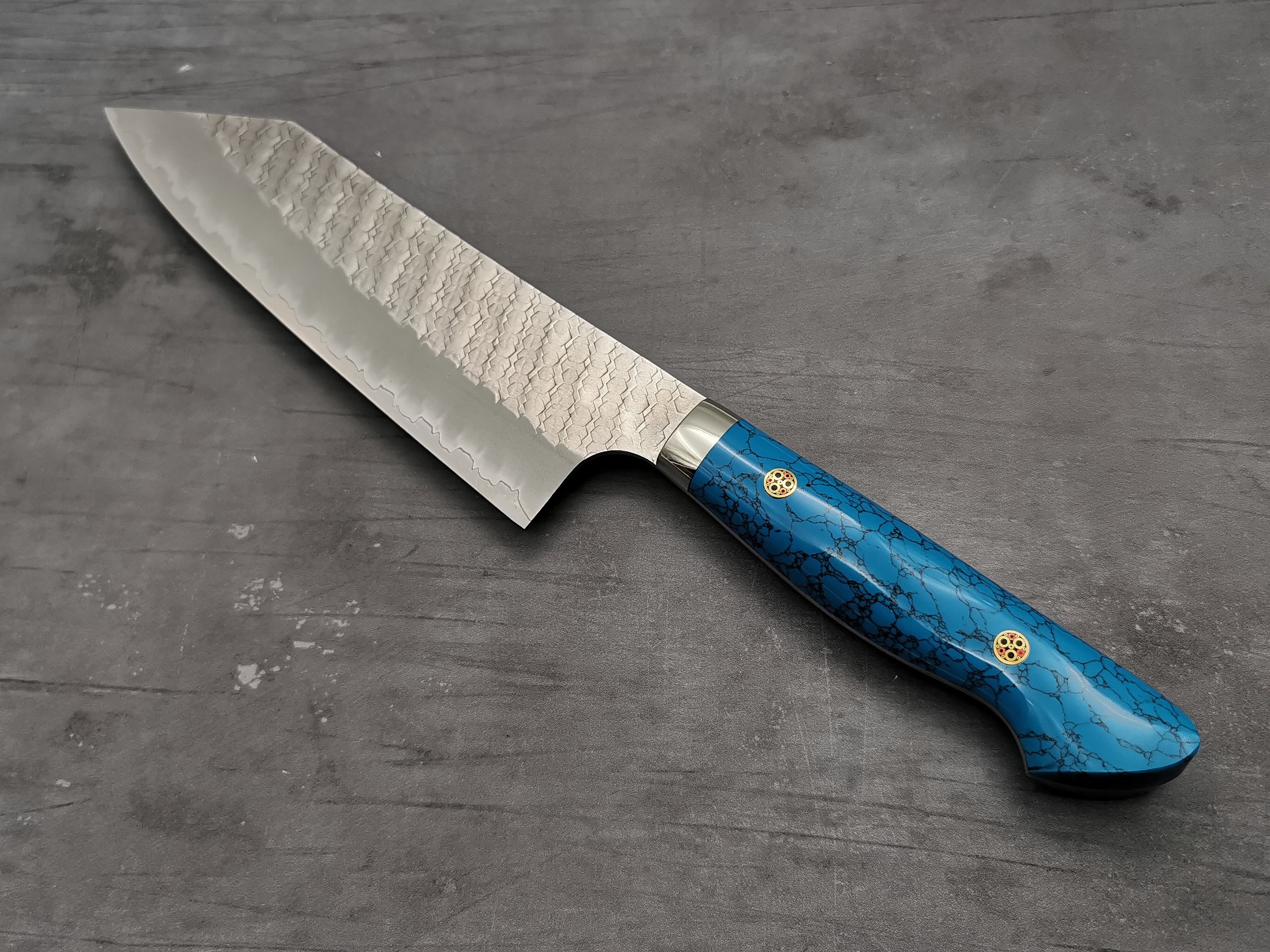 Nigara Hamono SG2 Tsuchime Bunka with Turquoise Handle – Cutting