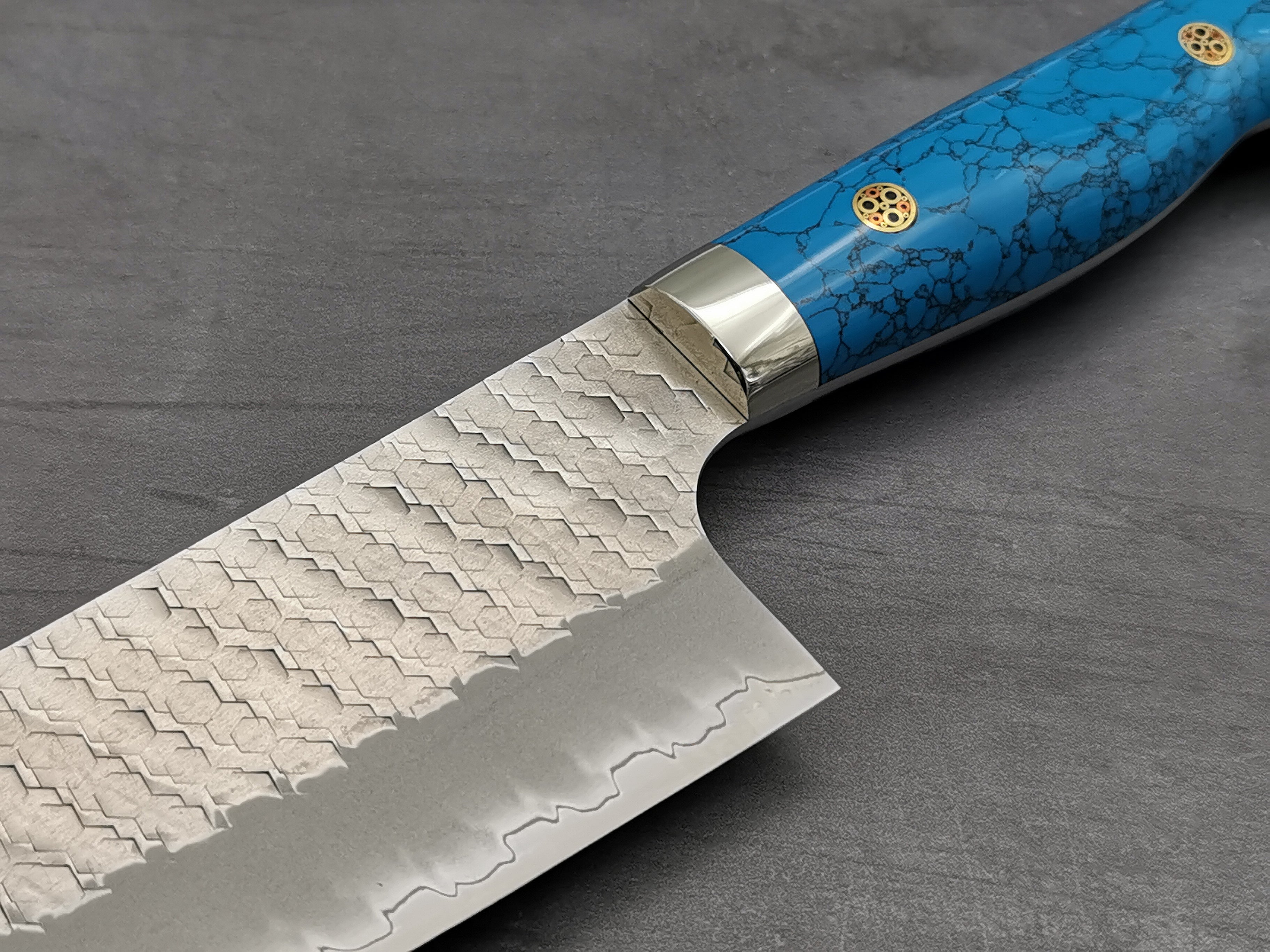 Nigara Hamono SG2 Tsuchime Bunka with Turquoise Handle – Cutting