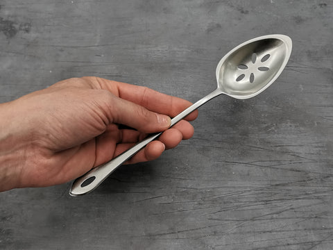 Gestura 00 Slotted Silver Spoon