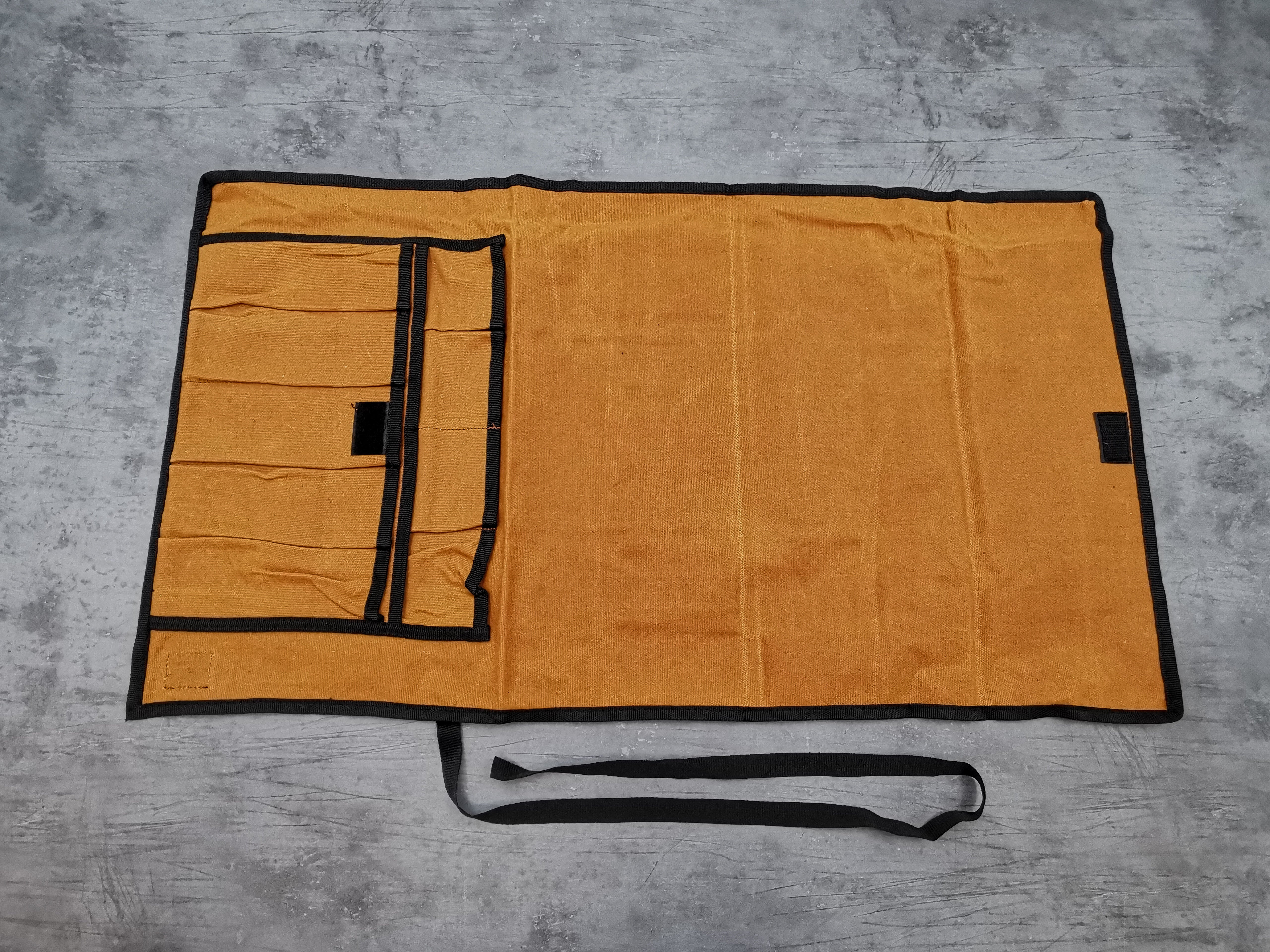 9 pocket knife roll