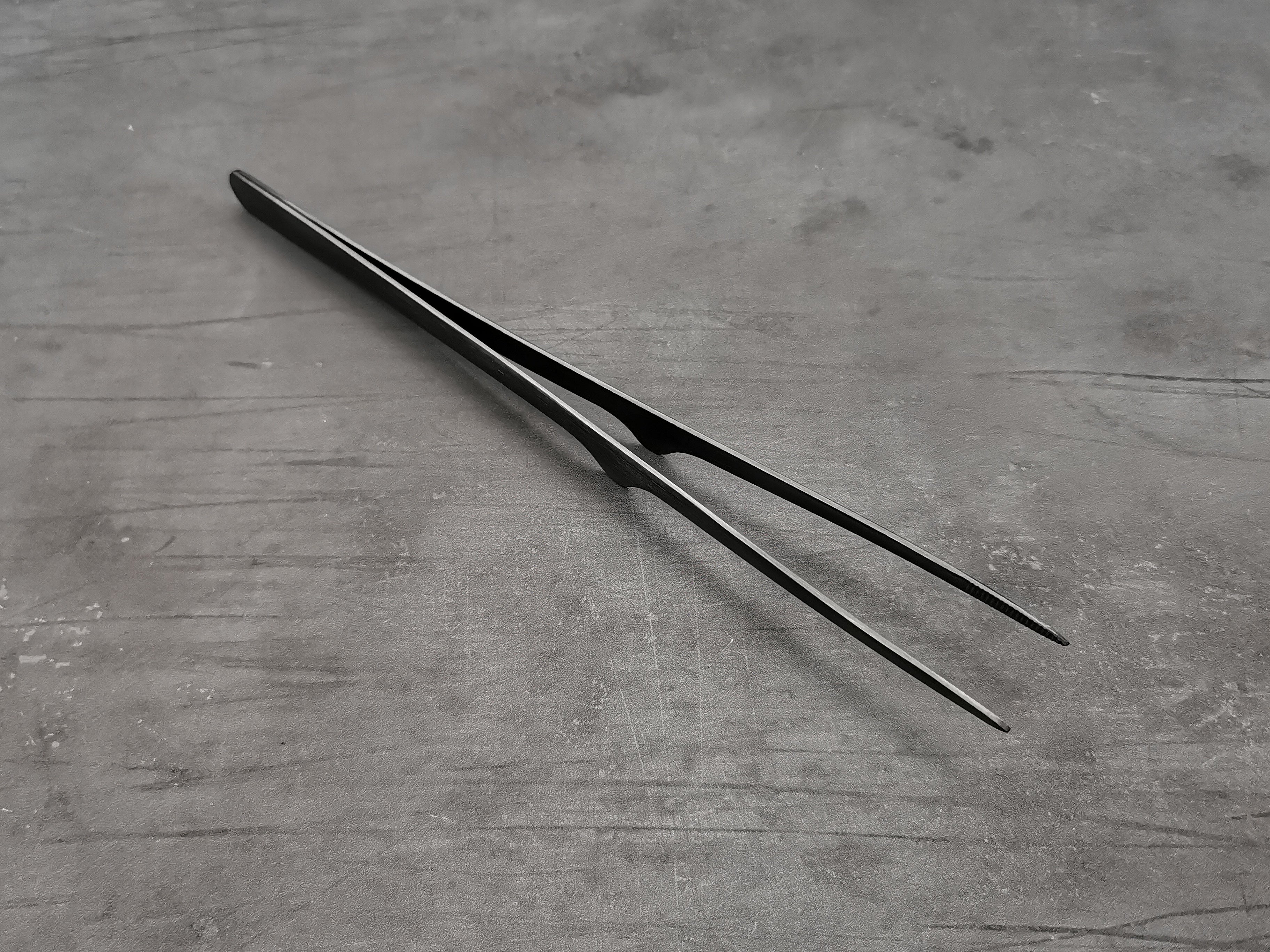Gestura Petite Stando Tweezer