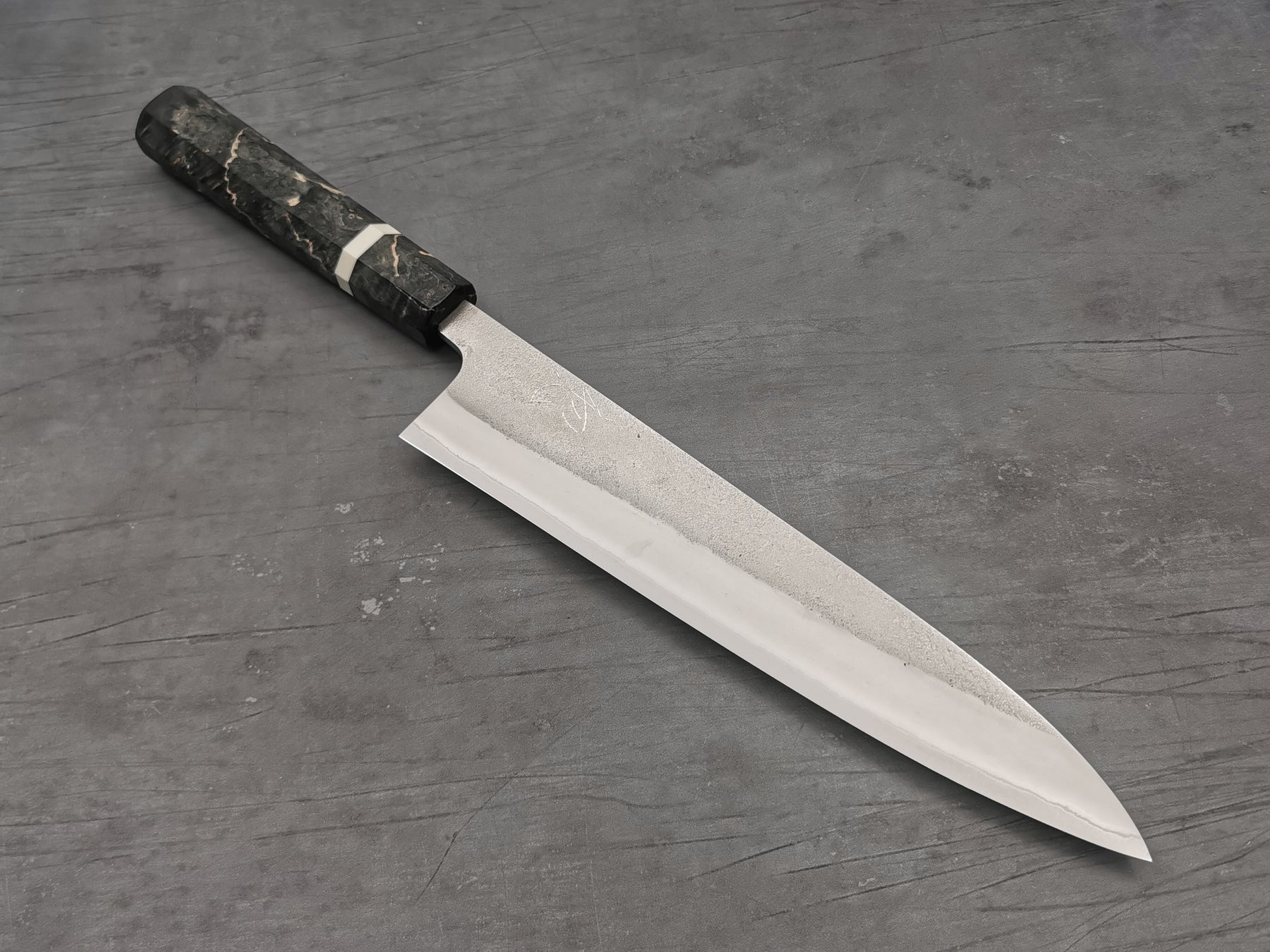 Yoshikane Hamono White #2 Gyuto 240mm – Cutting Edge Knives