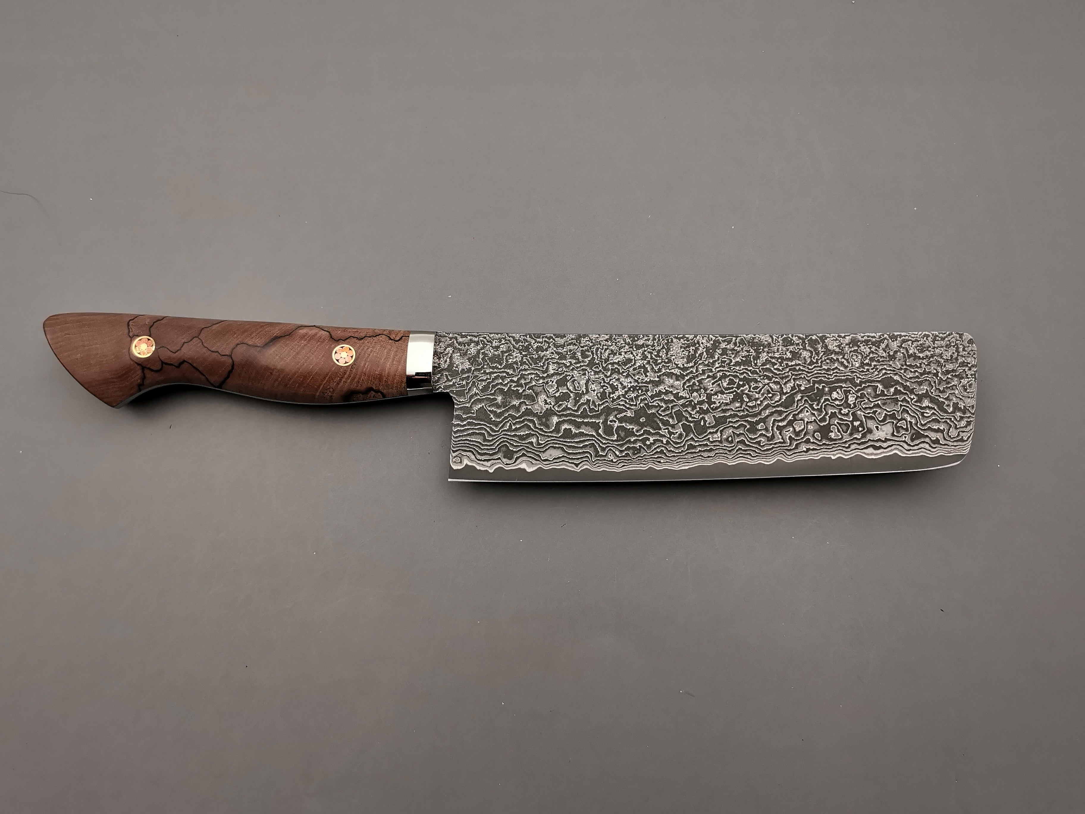 Shigeki Tanaka R2 Damascus Nakiri with Stabilised Maplewood Handle