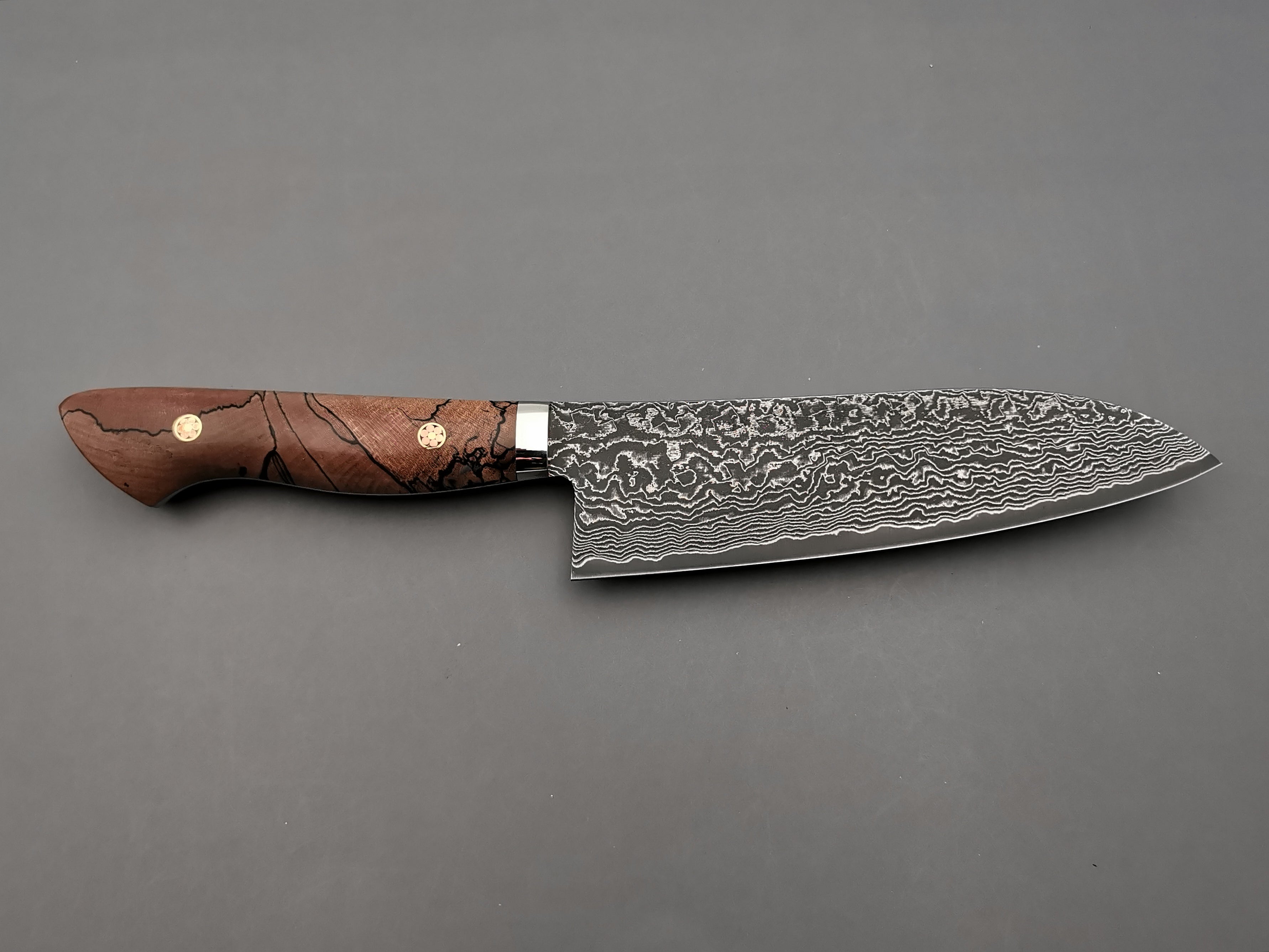 Shigeki Tanaka R2 Damascus Santoku with Stabilised Maplewood Handle