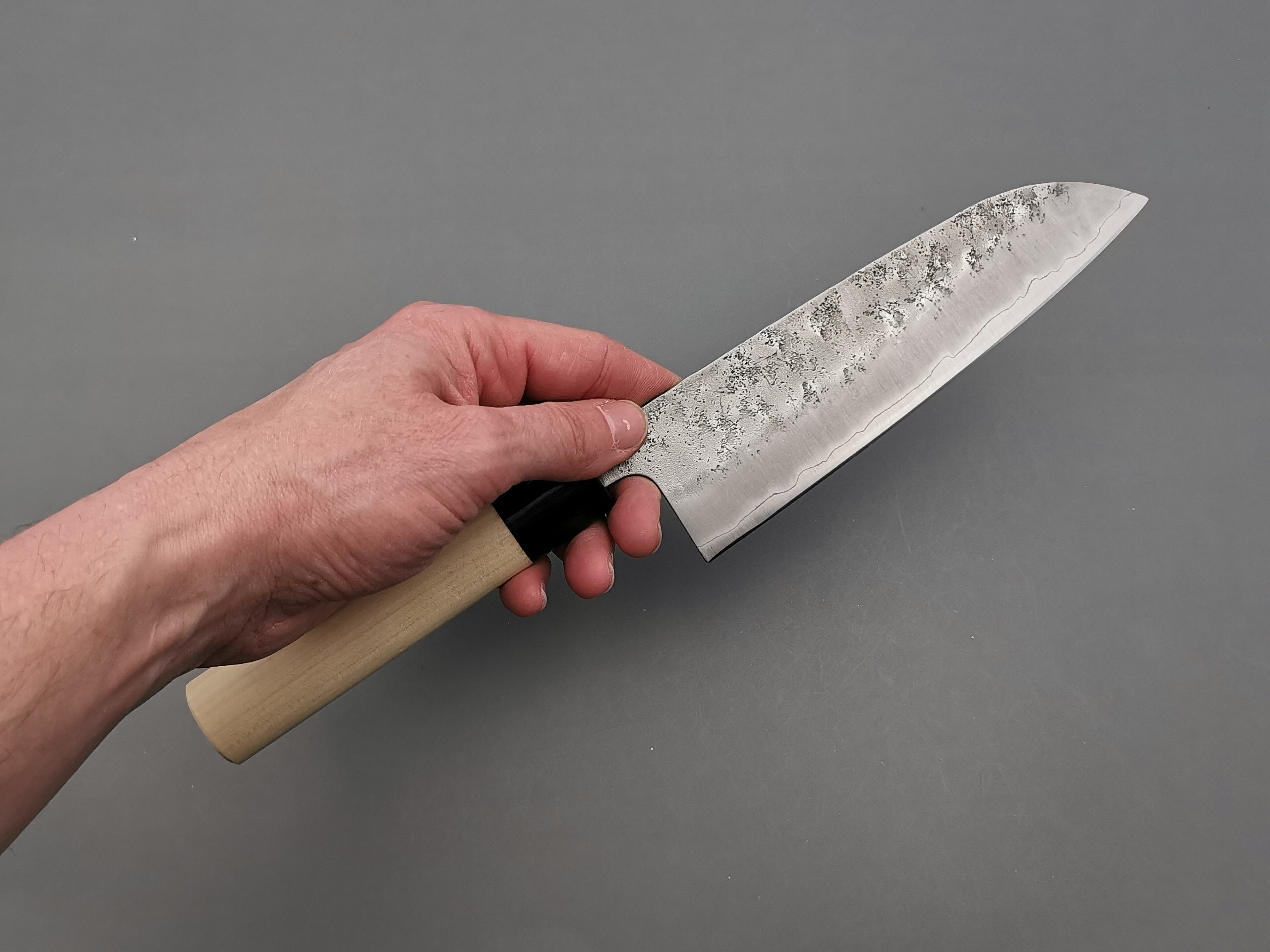 Tsunehisa Ginsan Nashiji Santoku