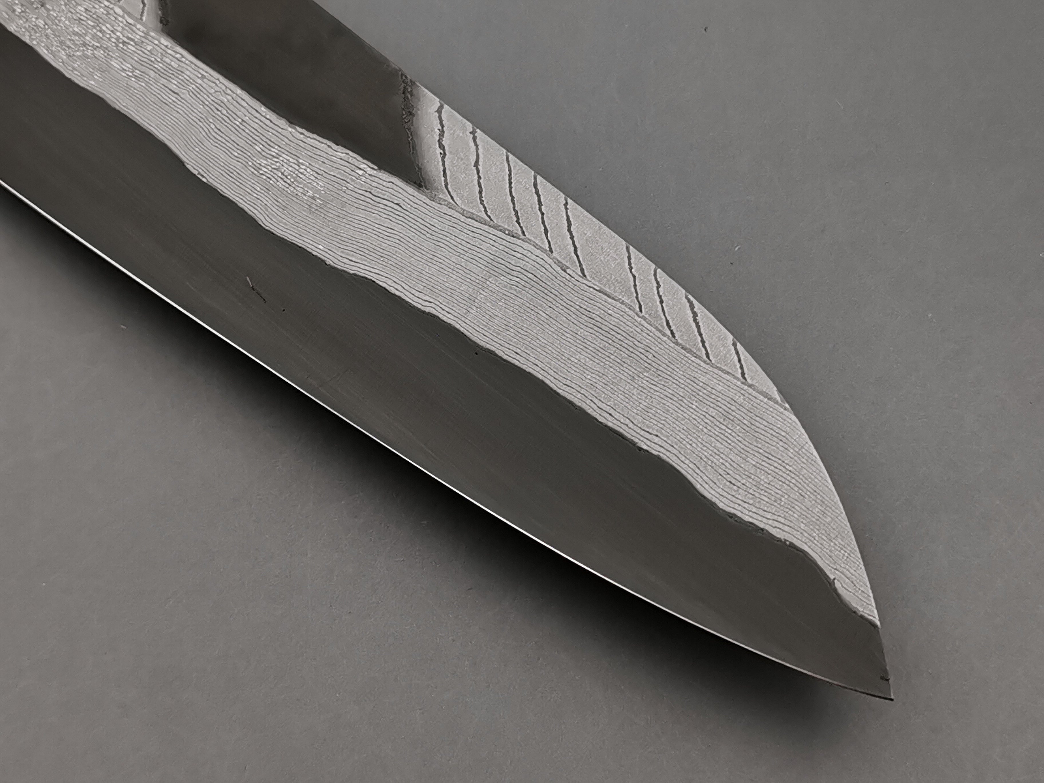 Nigara Hamono Anmon Blue #2 Santoku