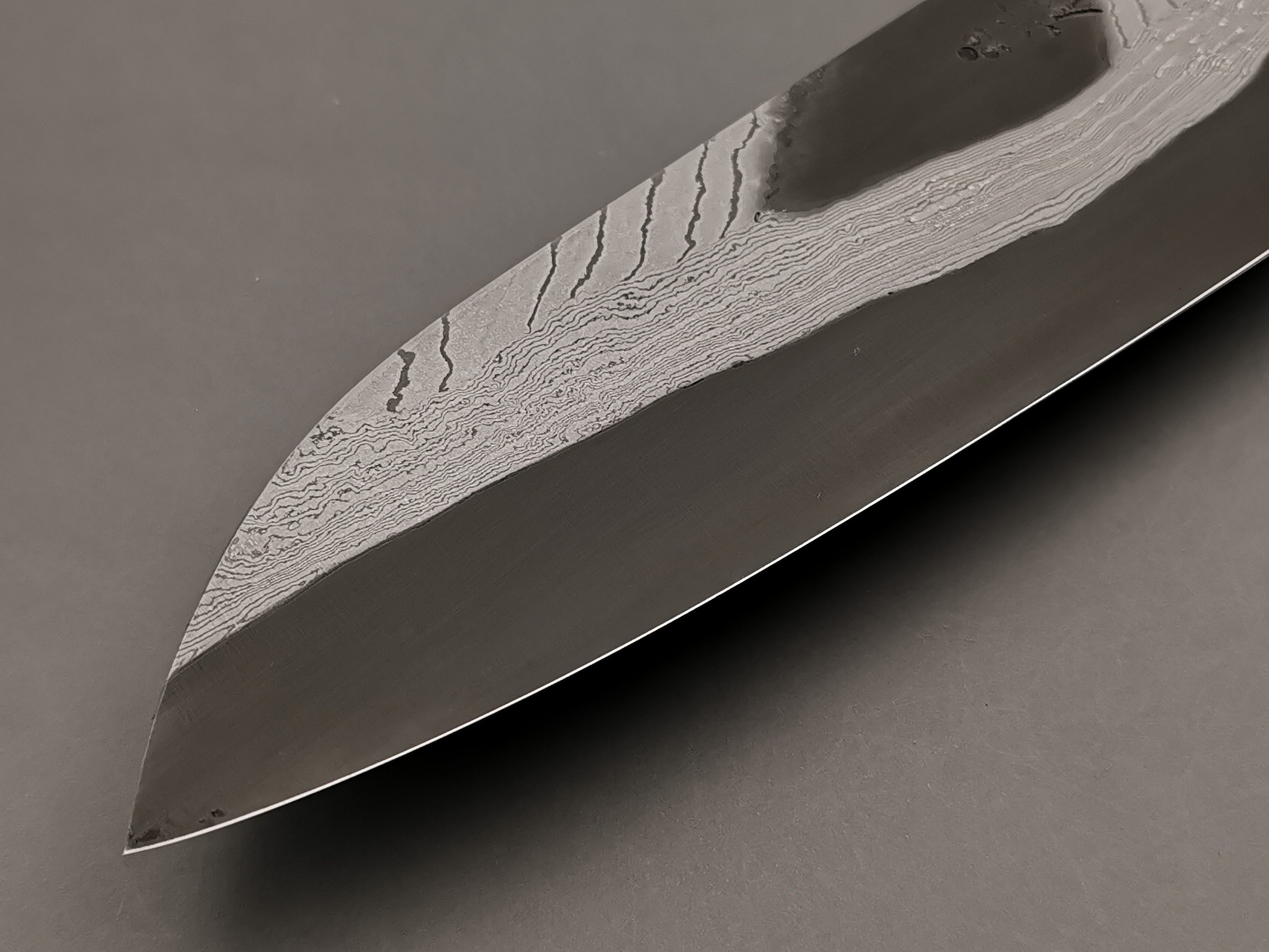 Nigara Hamono Anmon Blue #2 Santoku
