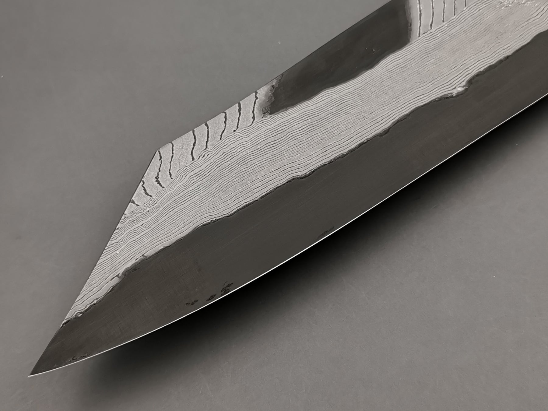 Nigara Hamono Anmon Blue 2 Kiritsuke Gyuto 210mm Cutting Edge Knives