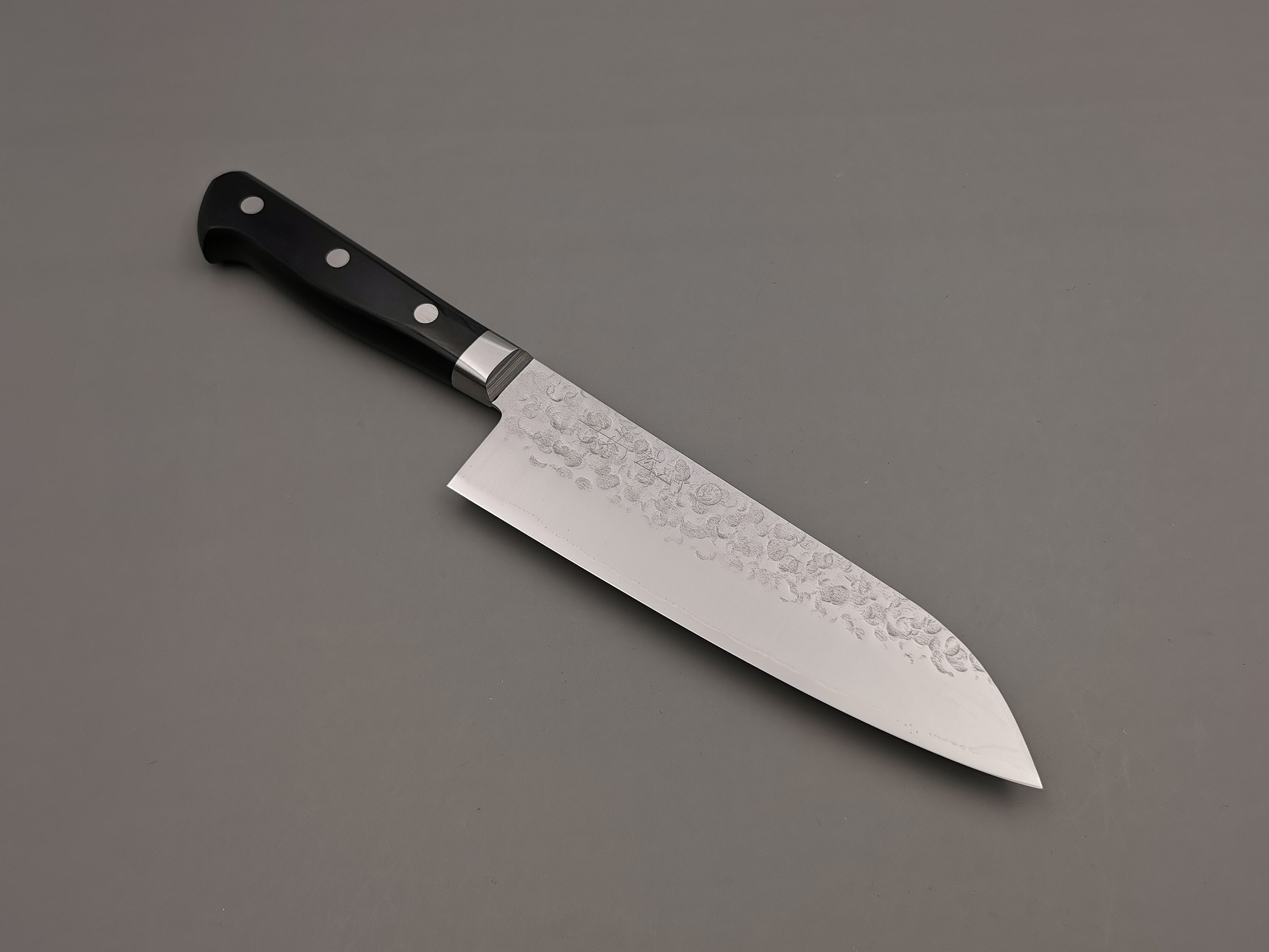 Takamura Hamono VG10 Tsuchime Santoku