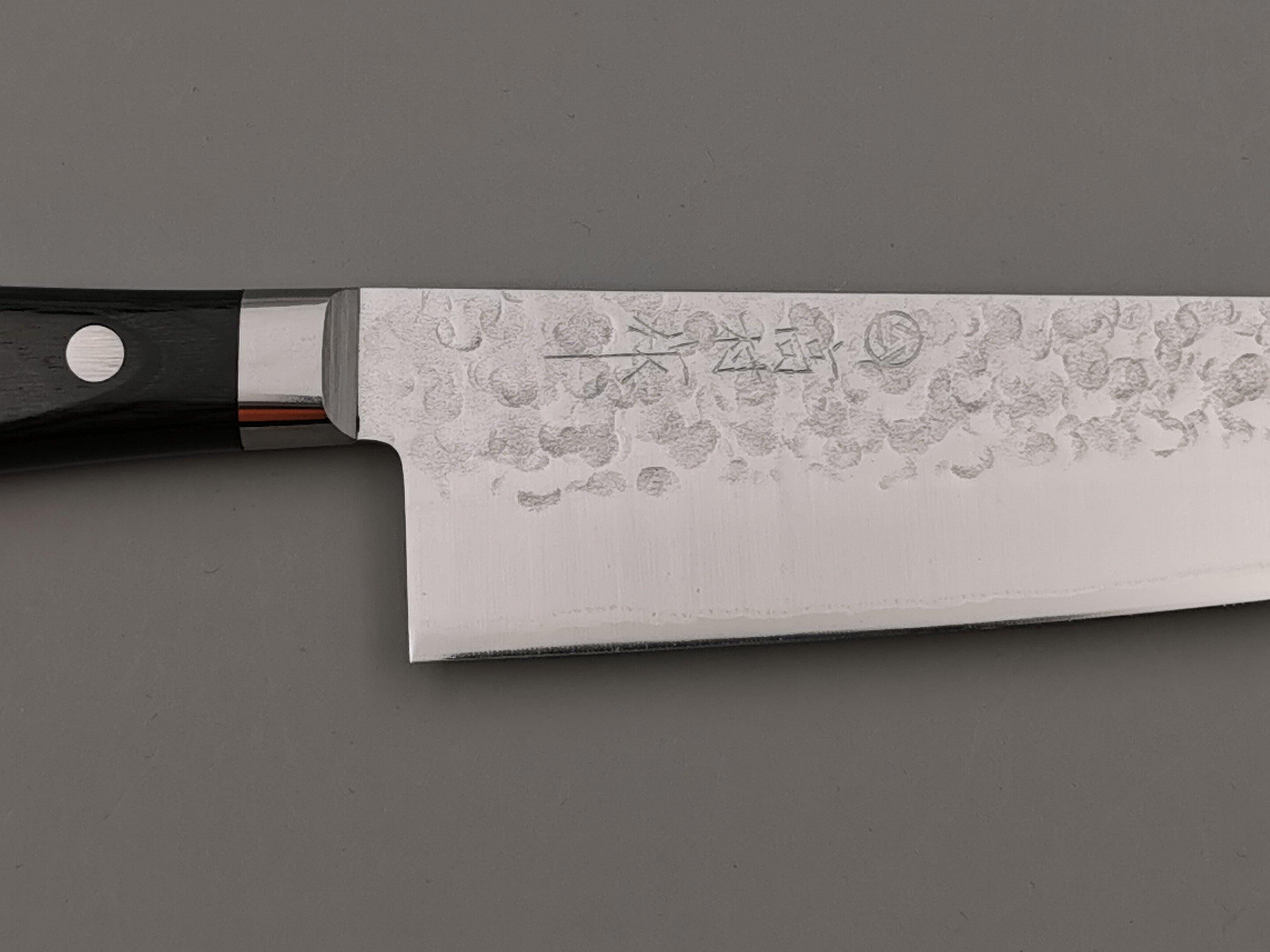 Takamura Hamono VG10 Tsuchime Santoku