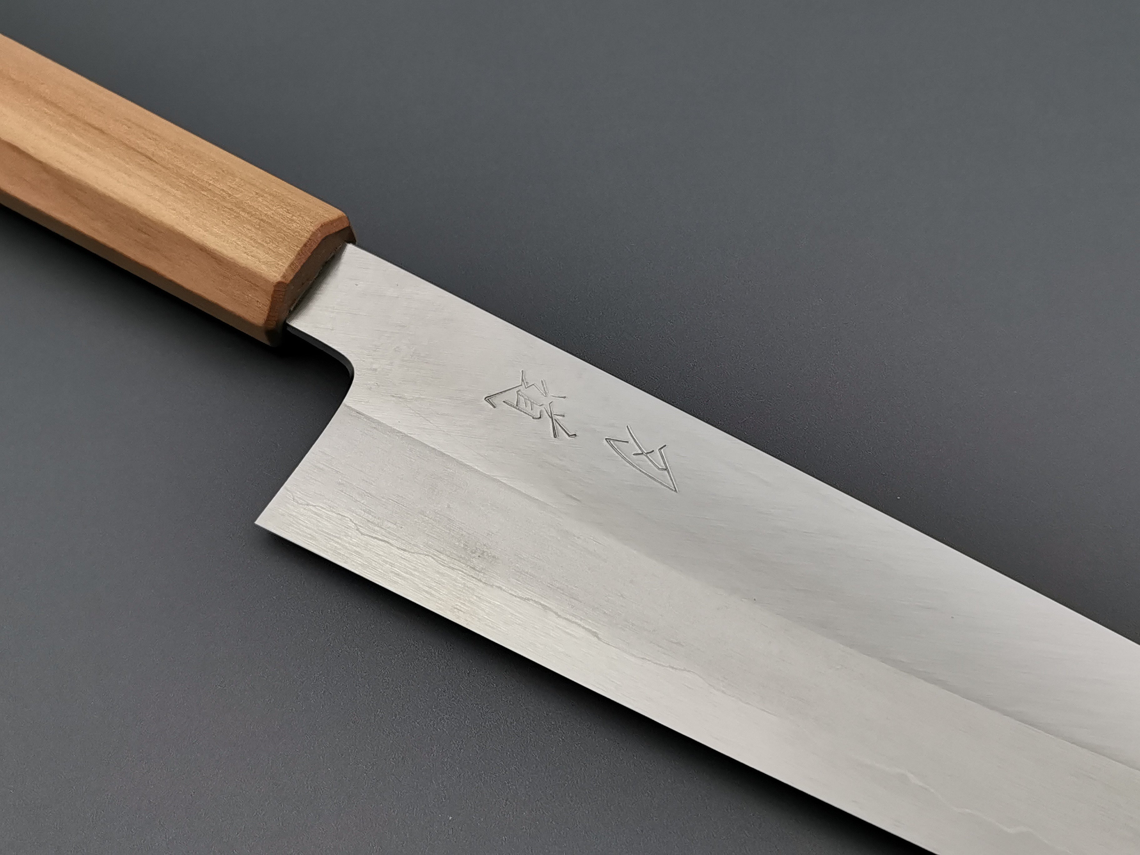 Hado Ginsan Gyuto 240mm