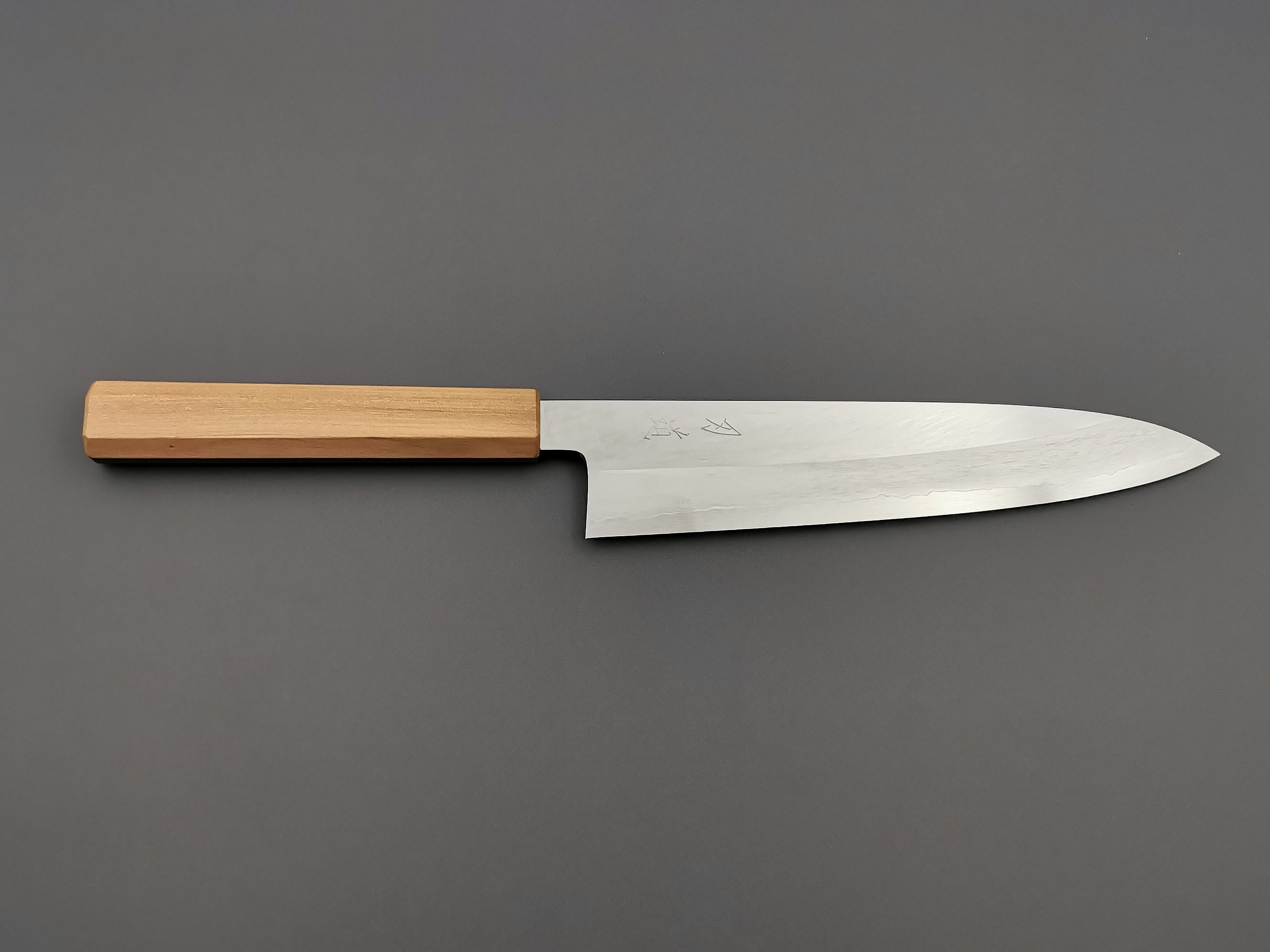 Hado Ginsan Gyuto 240mm
