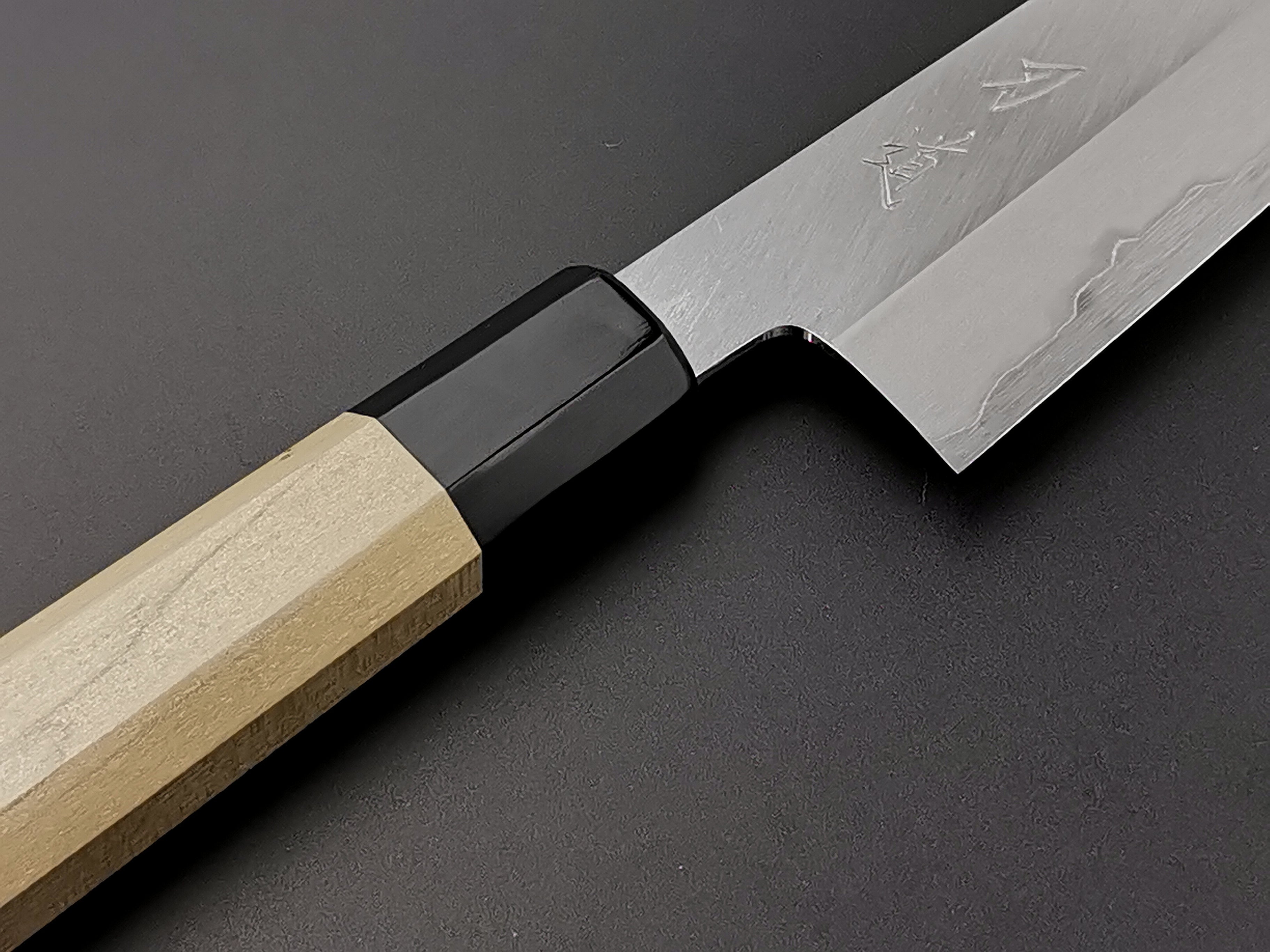 Hado Junpaku Gyuto 210mm