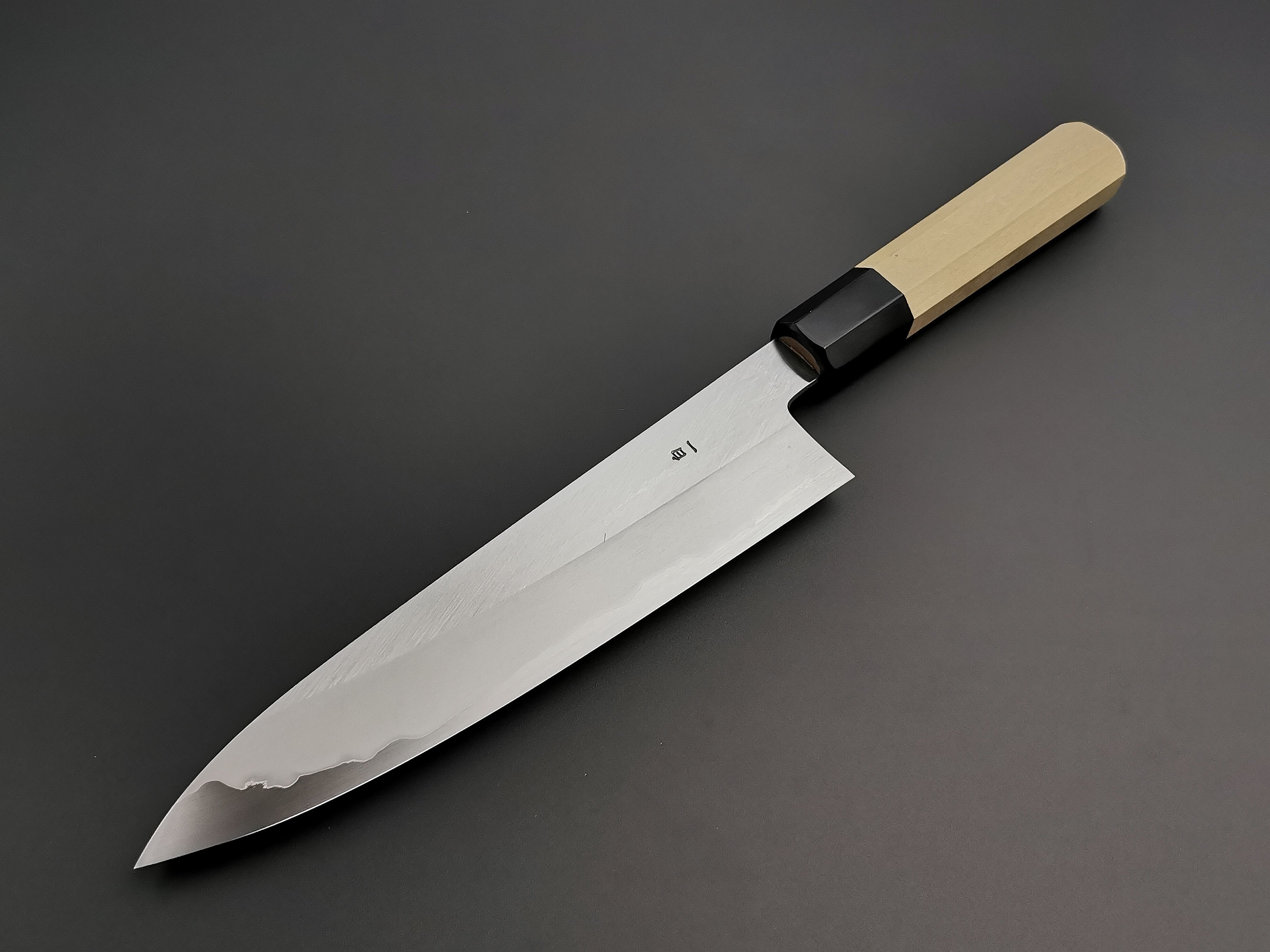 Hado Junpaku Gyuto 210mm