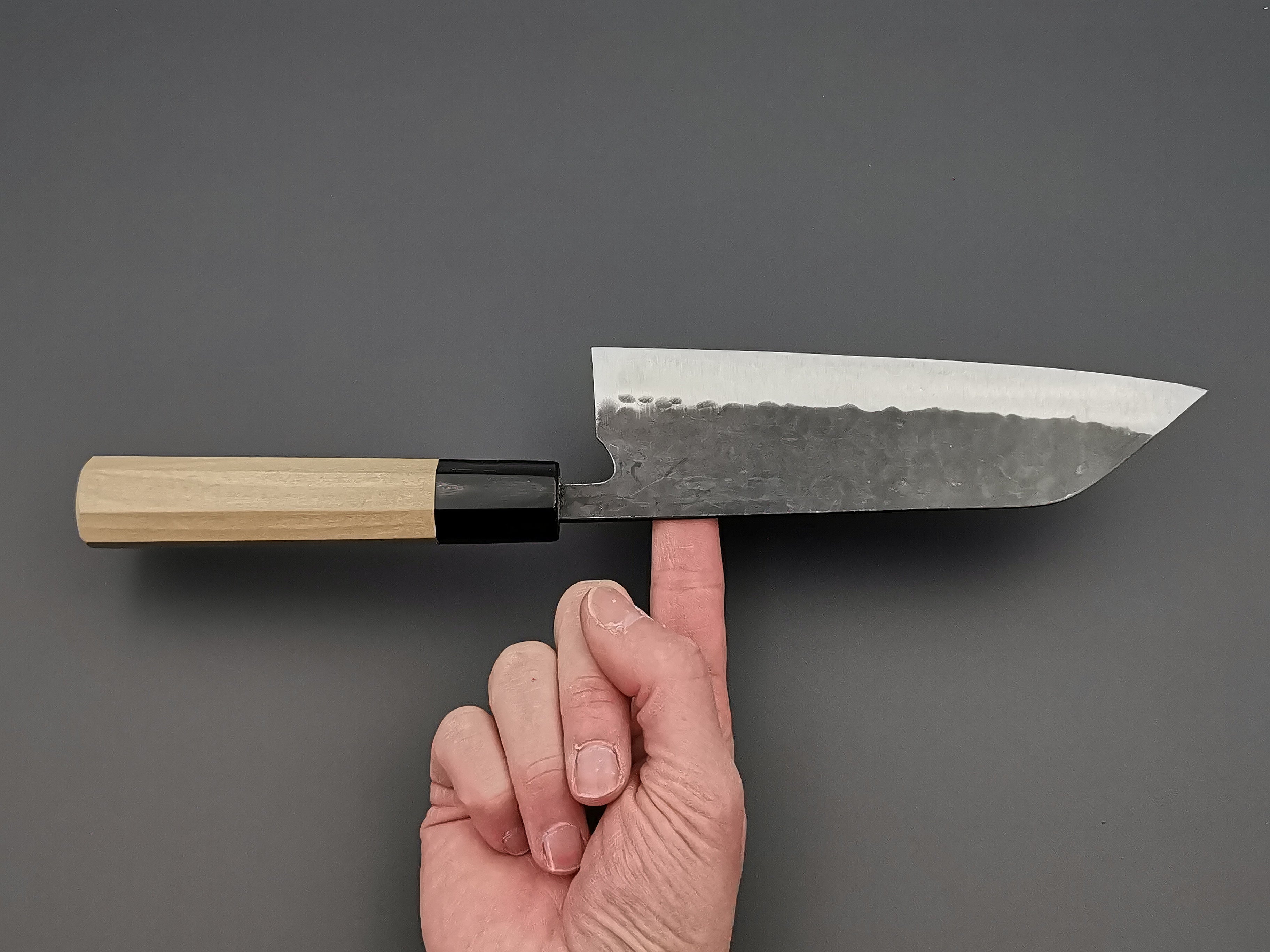 Fujiwara Denka no Hoto (Wa handle) 180mm Santoku