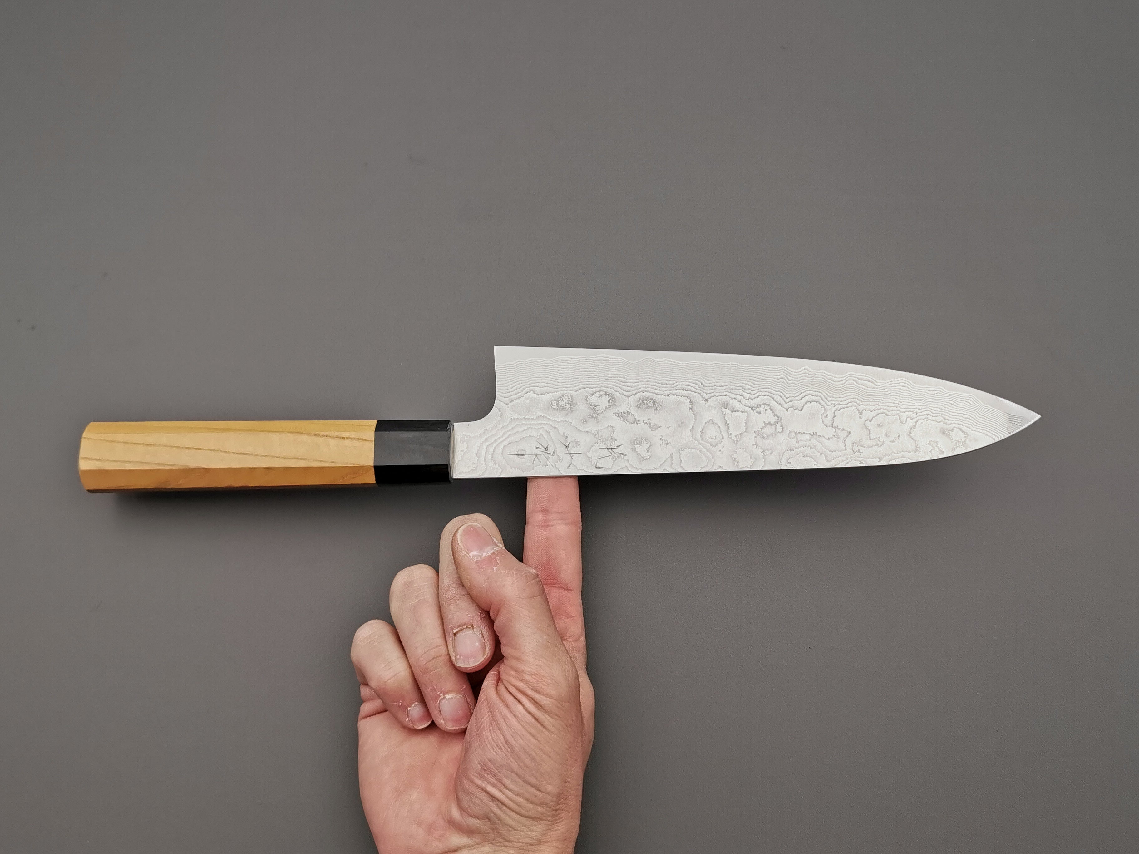 Yuta Katayama - VG10 Damascus Gyuto 210mm