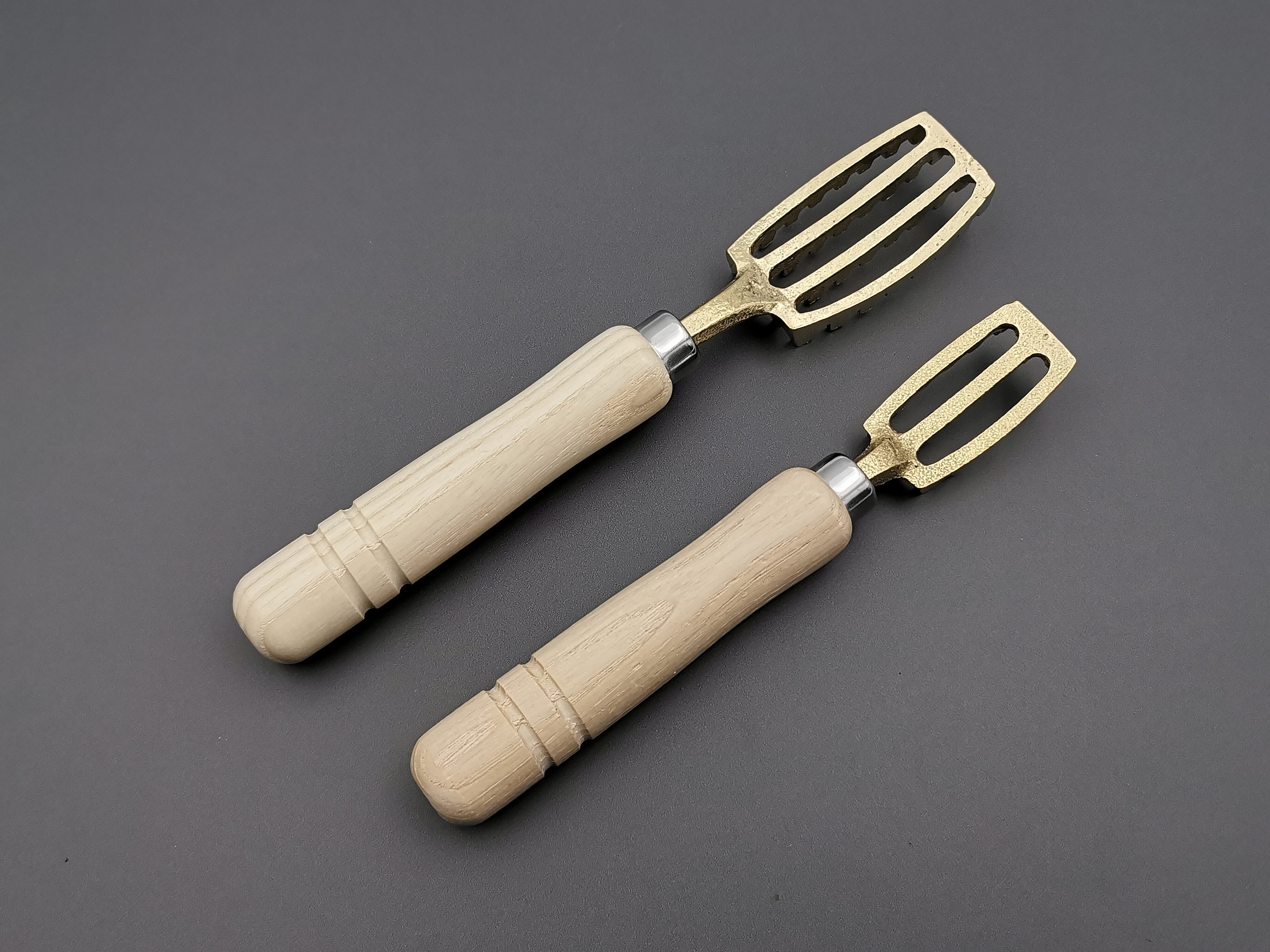 Hoshisan Seisakusho Brass scale removal tool