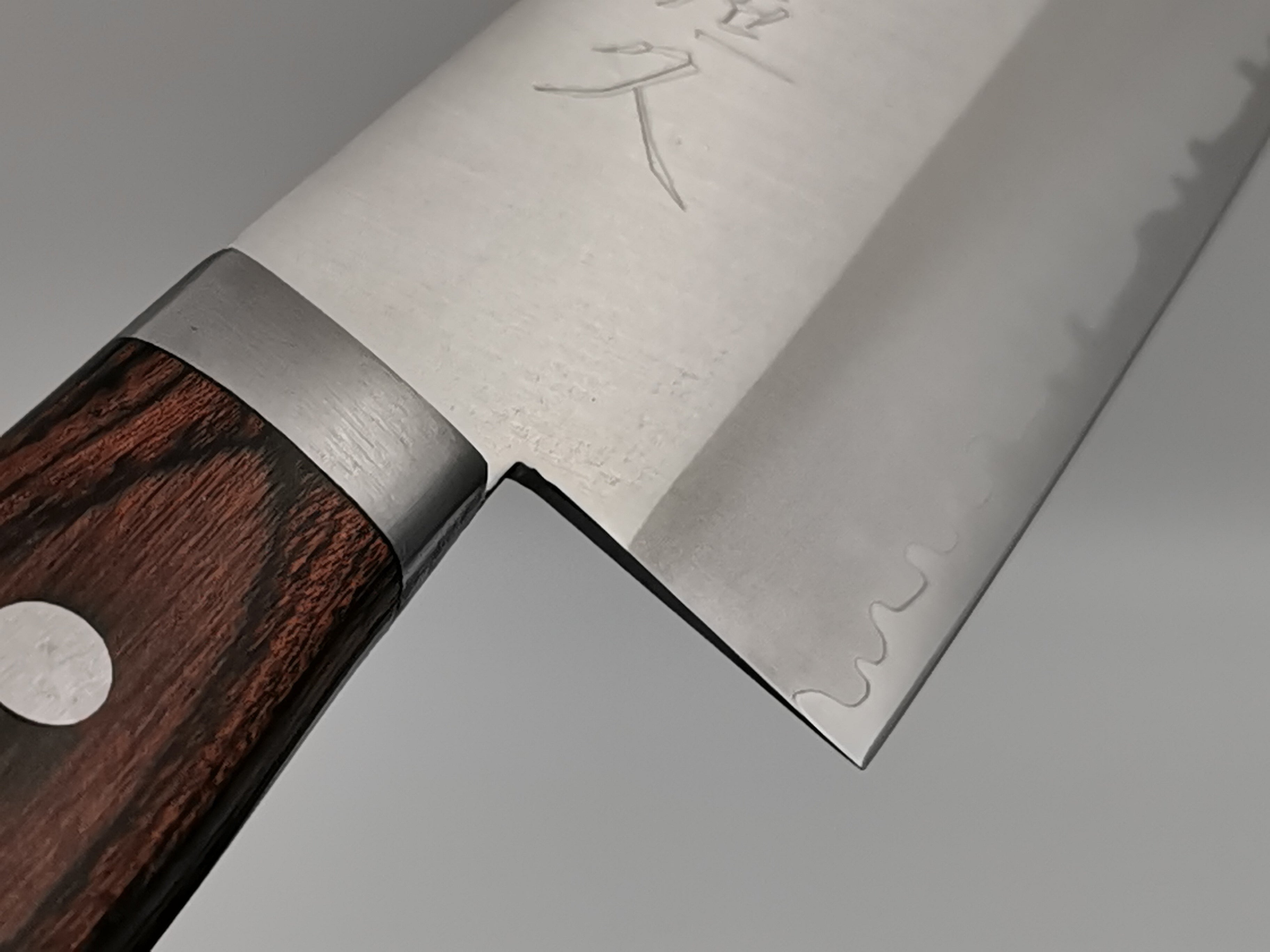 Tsunehisa VG1 Migaki Santoku