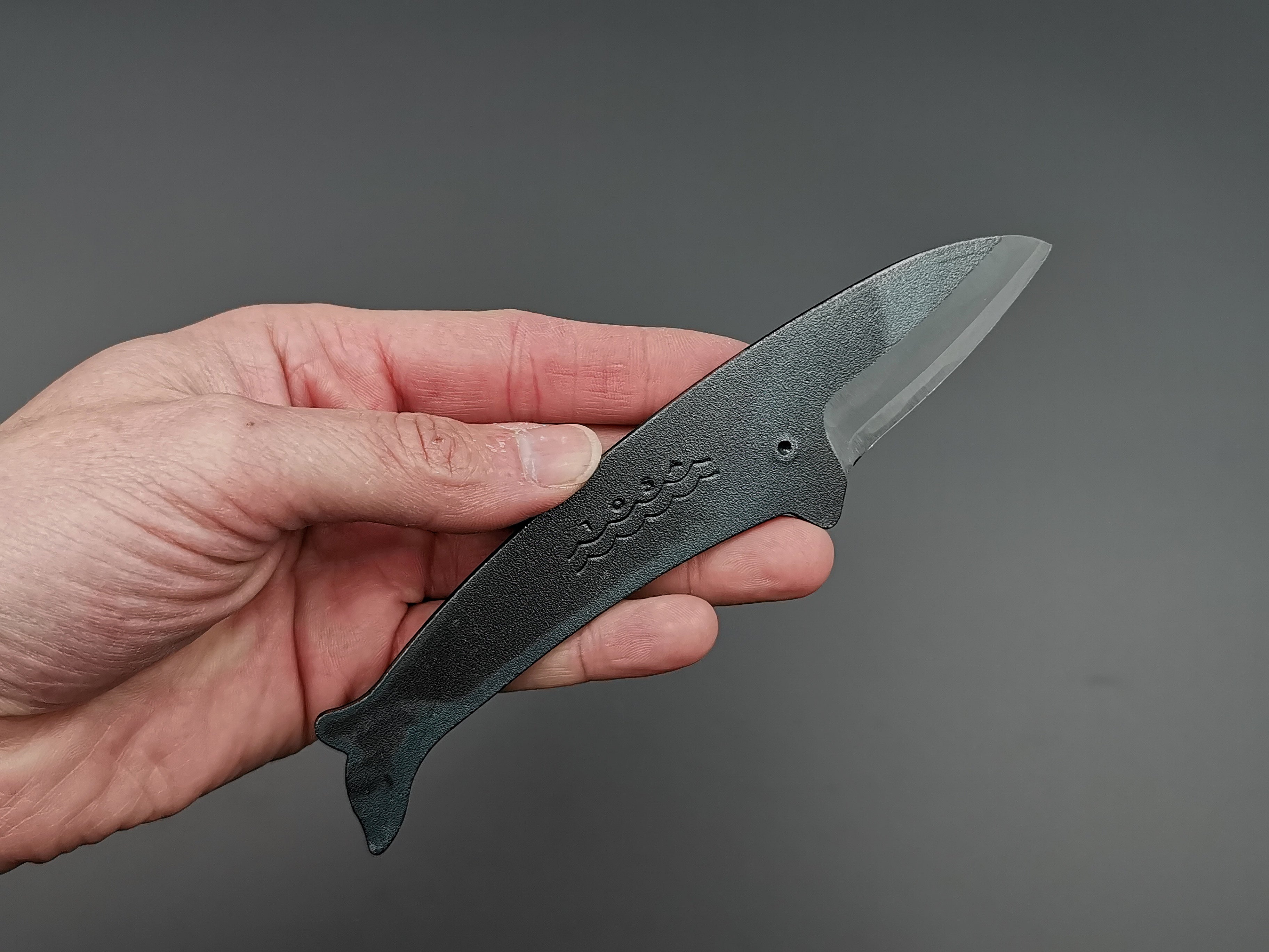 Kujira whale craft knife