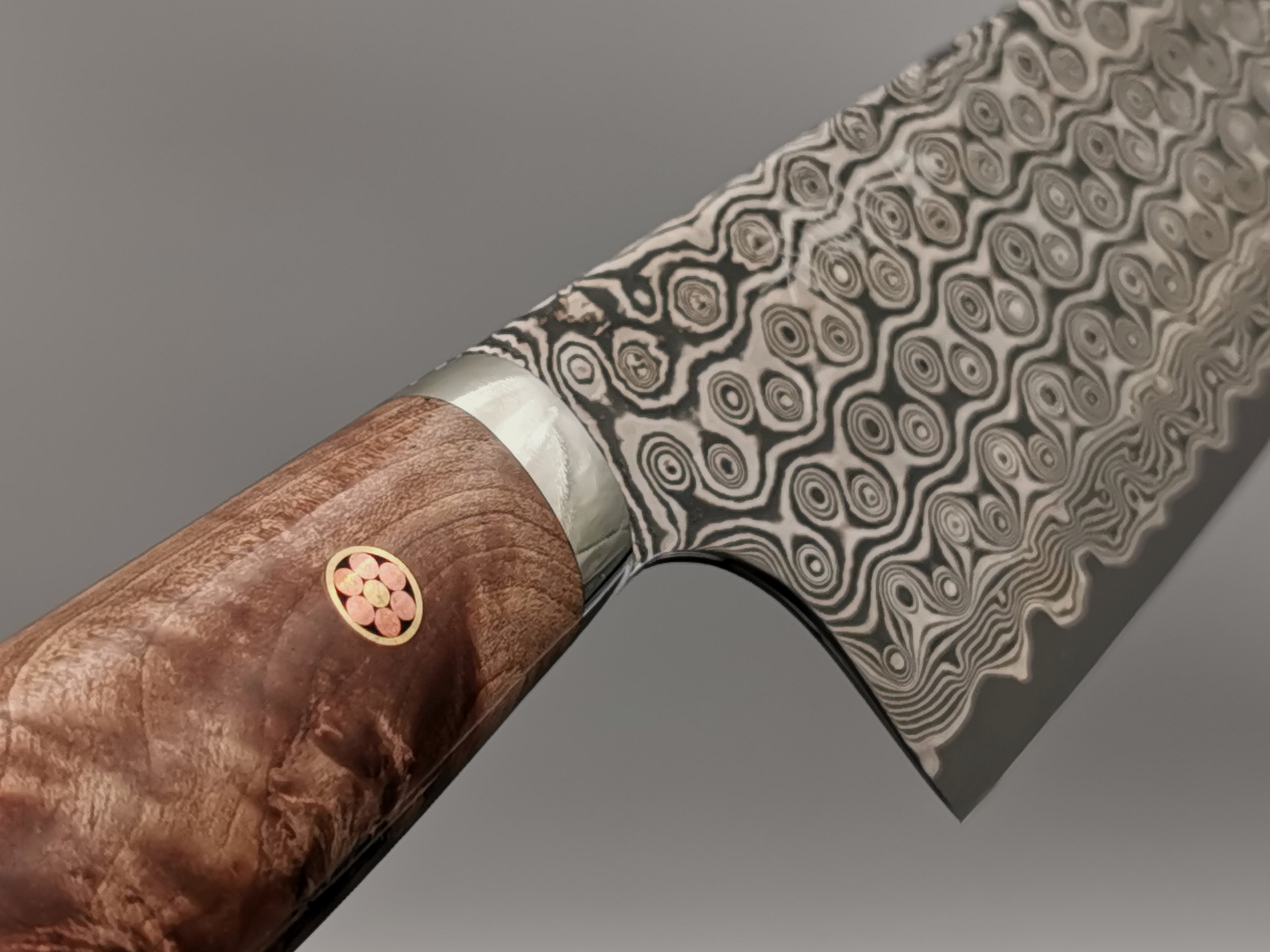 Nigara Hamono SG2 Damascus Santoku with maplewood handle