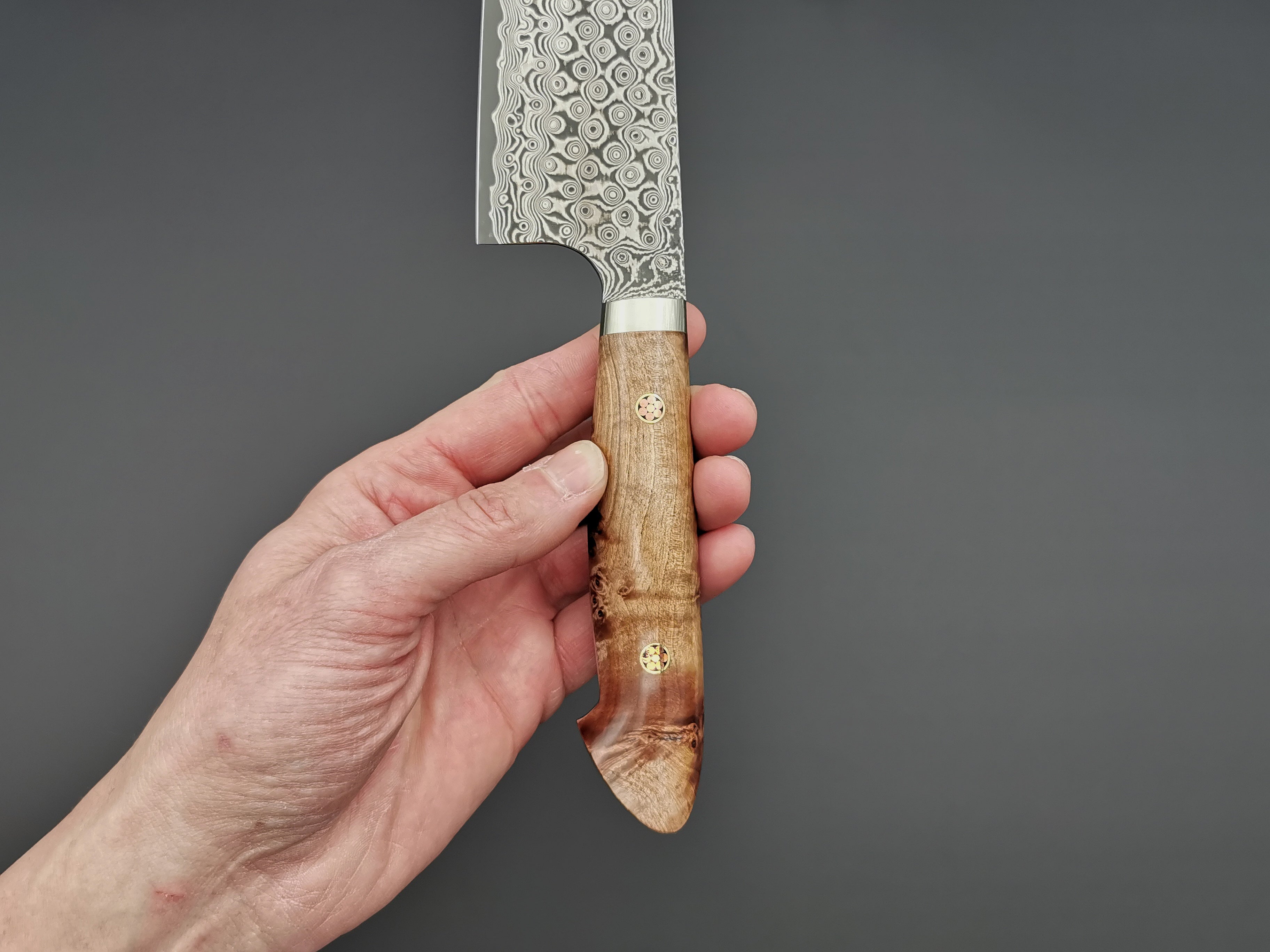 Nigara Hamono SG2 Damascus Santoku with maplewood handle