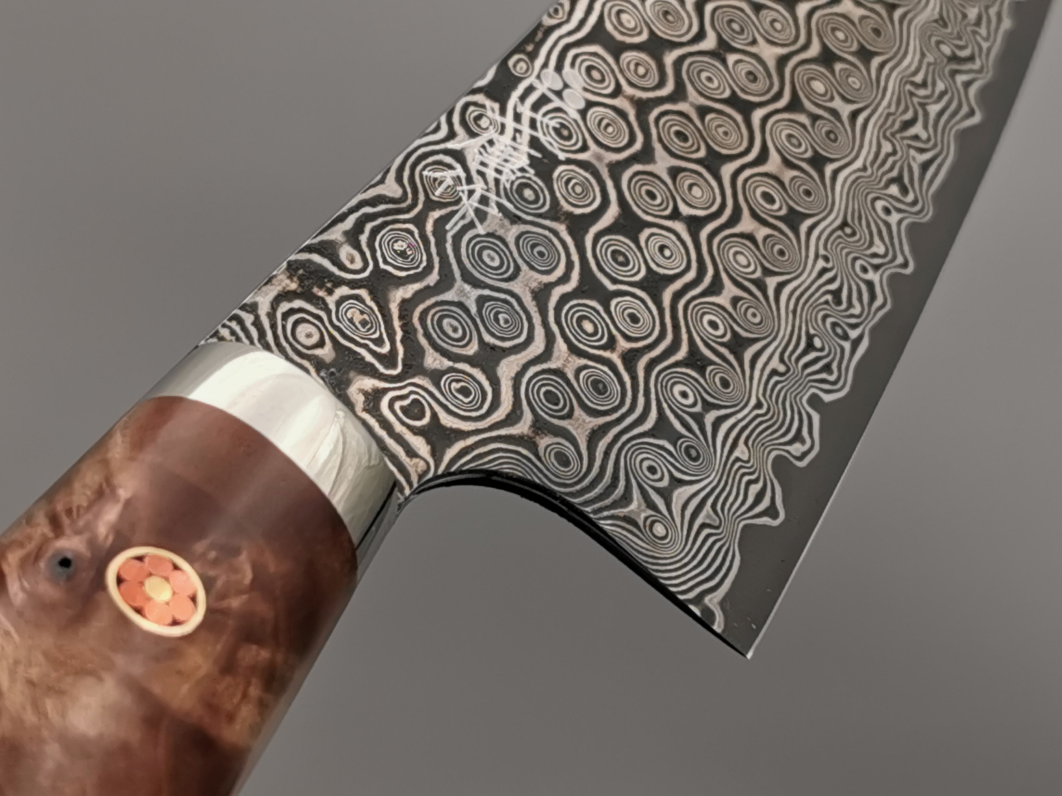 Nigara Hamono SG2 Damascus Bunka with maplewood handle