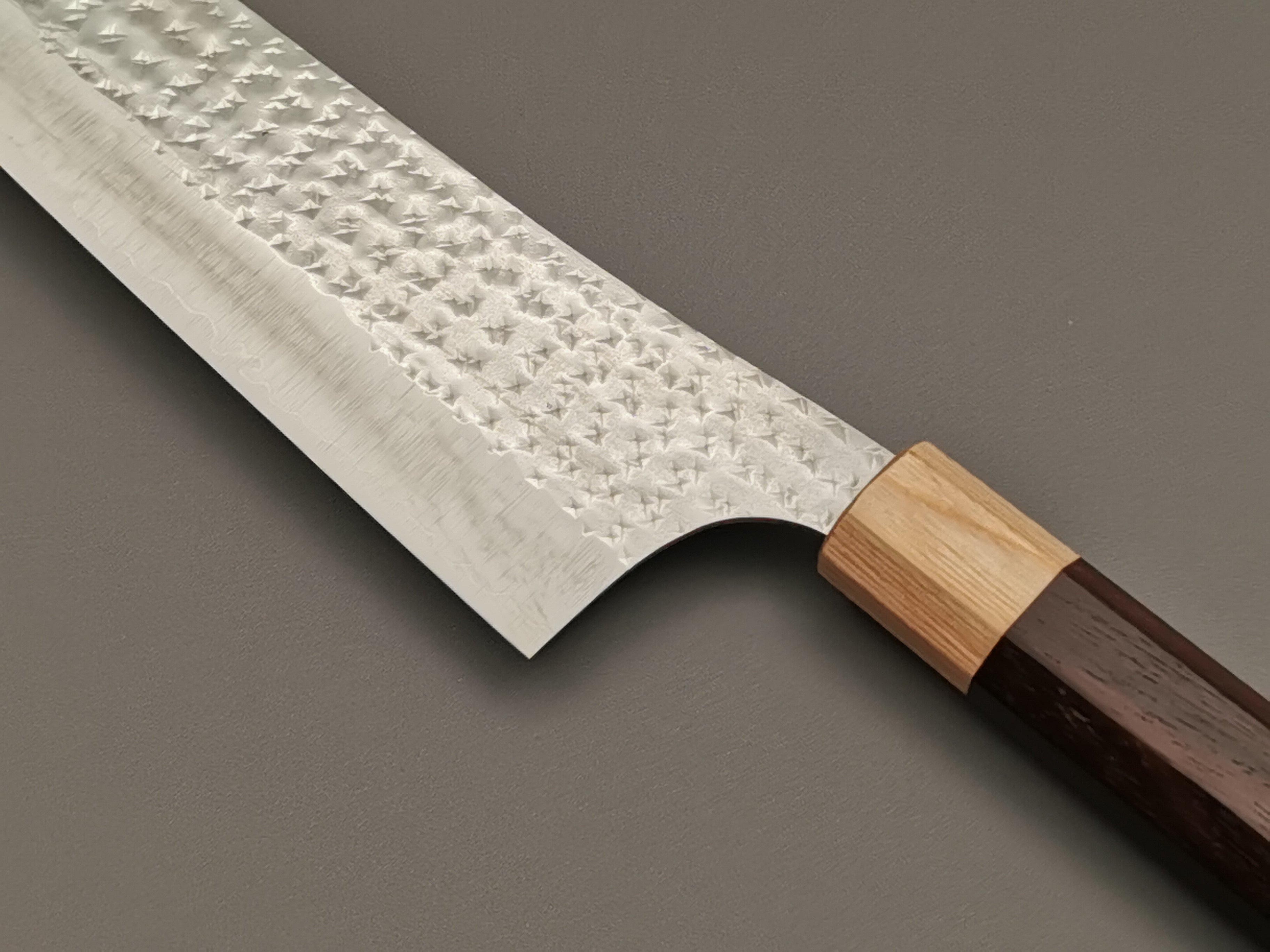 Yu Kurosaki Senko Gyuto 240mm