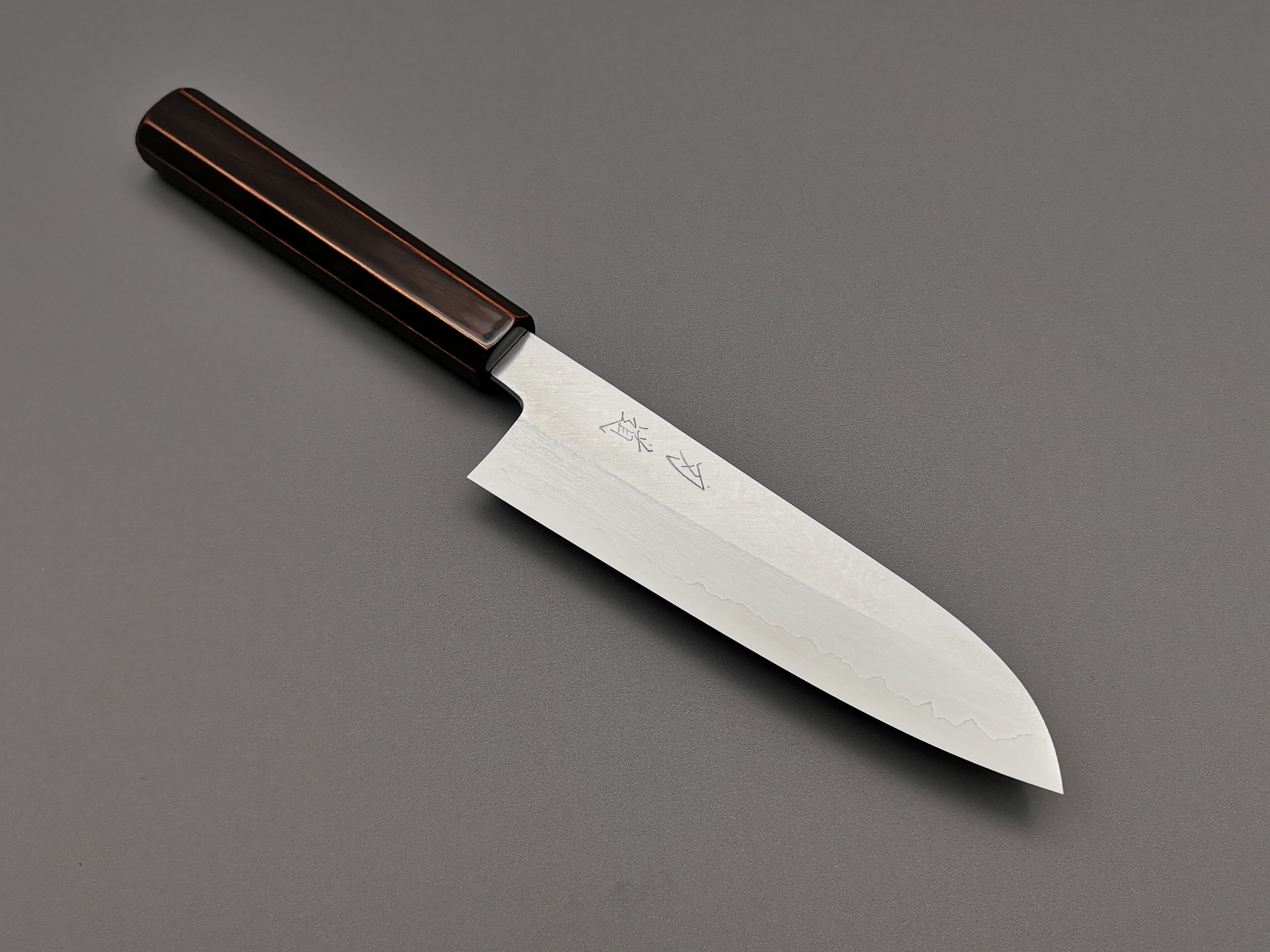 Hado Ginsan Damascus Urushi Santoku