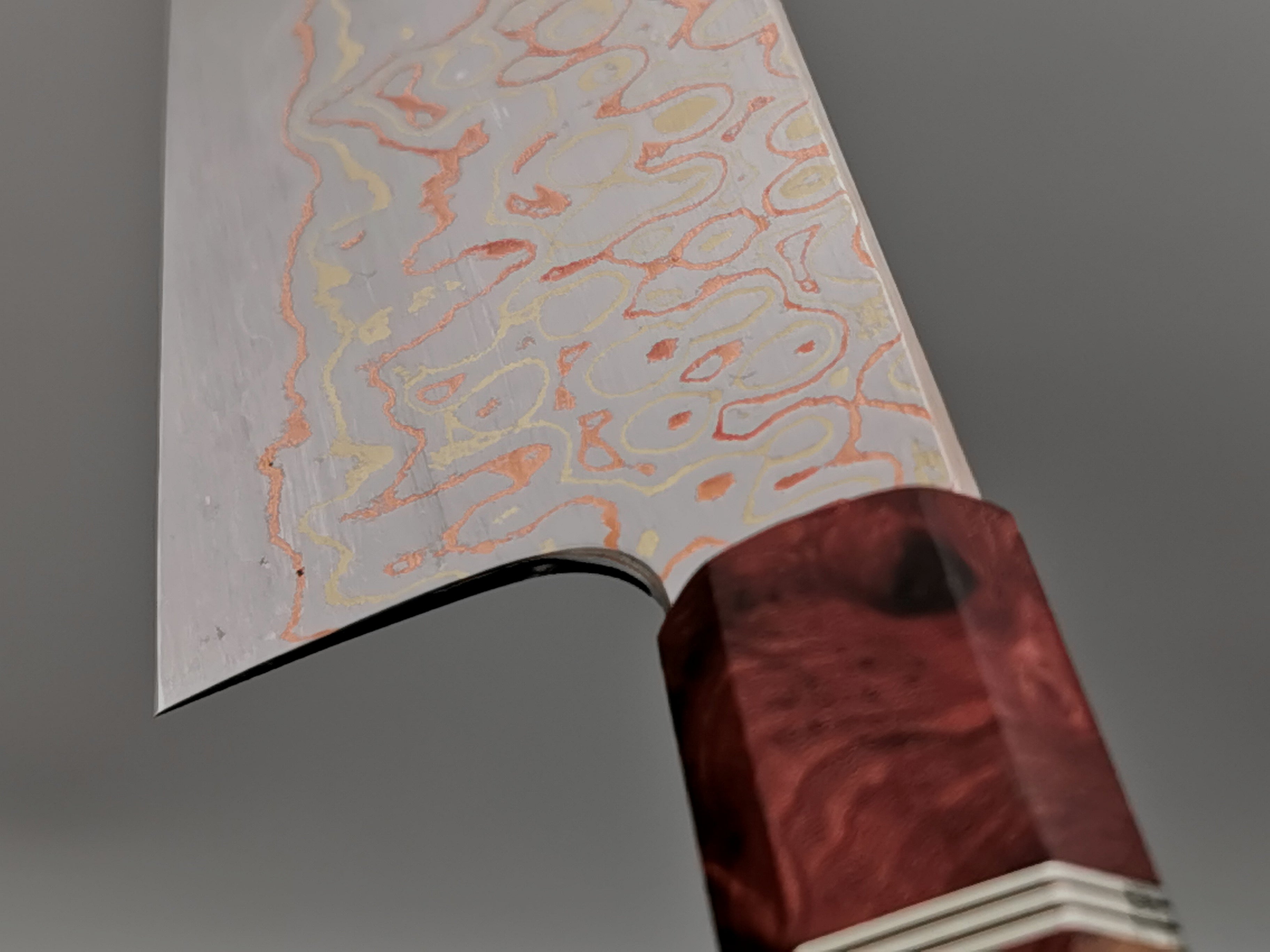 Nigara Hamono x Myojin Naohito Rainbow Damascus Santoku