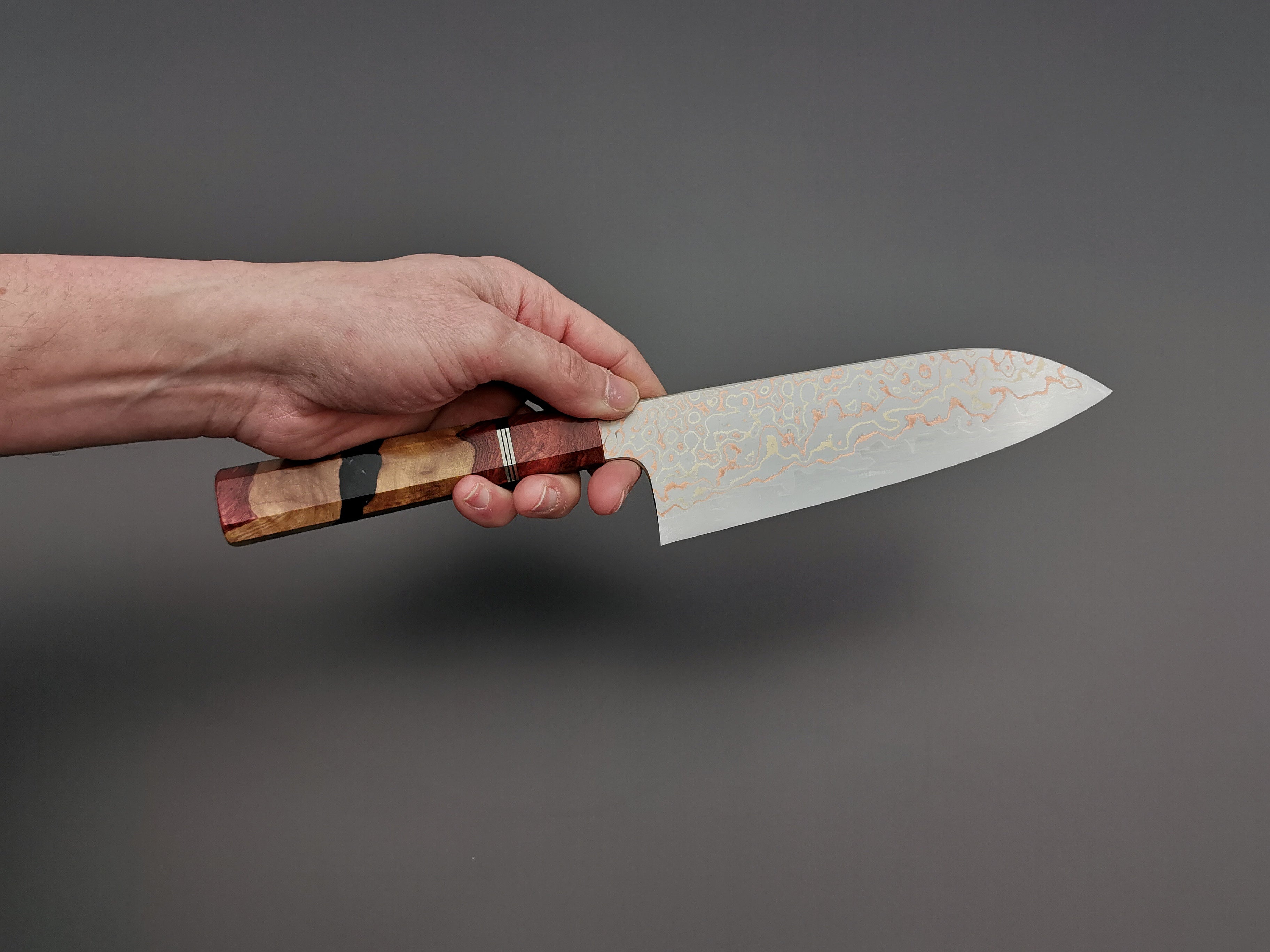 Nigara Hamono x Myojin Naohito Rainbow Damascus Santoku