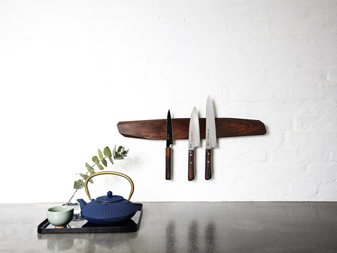 Noyer handmade walnut knife rack